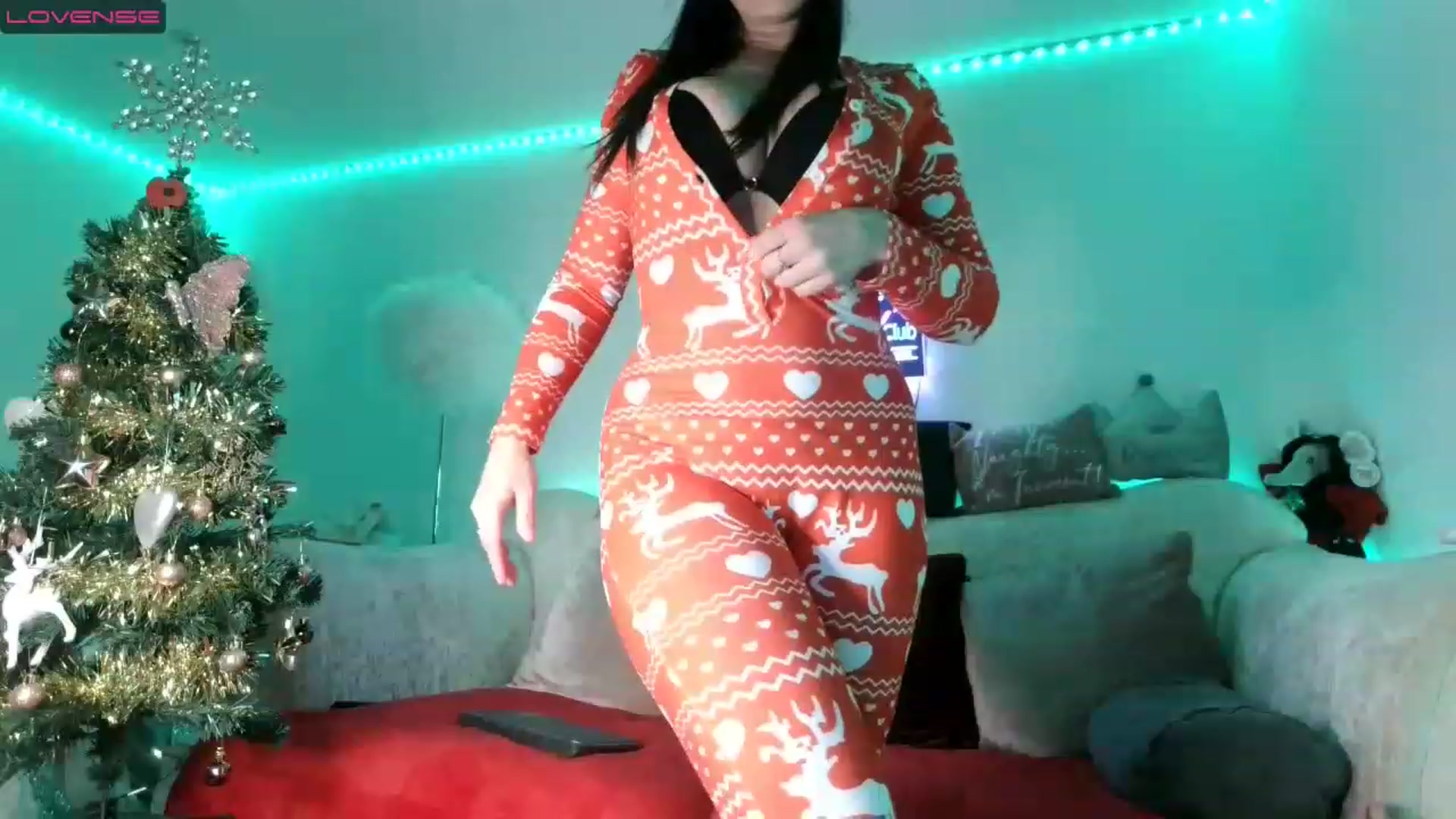 Gallery image thumbnail from innocentSamx's myfreecams stream on, 12/08/2022, 22:38 image 12 of 20