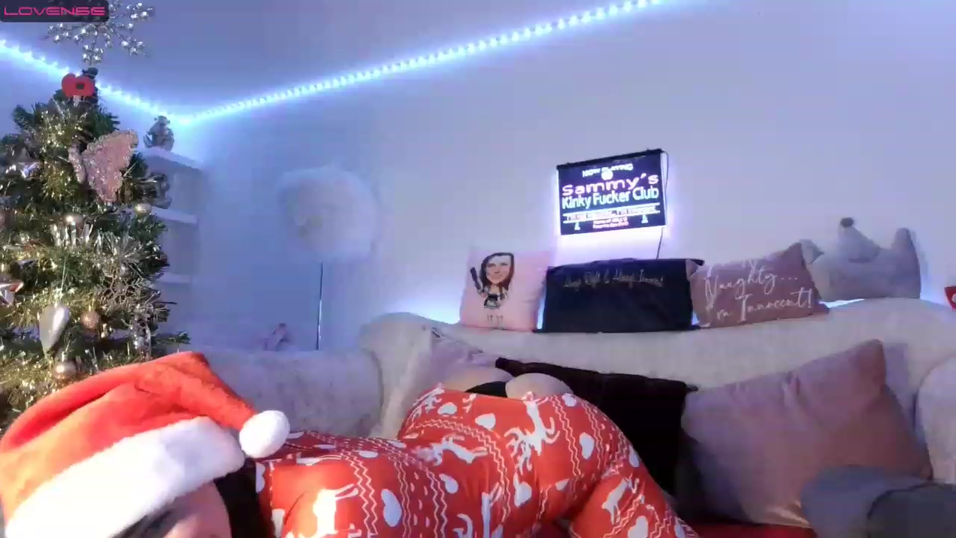 Gallery image thumbnail from innocentSamx's myfreecams stream on, 12/08/2022, 22:38 image 3 of 20