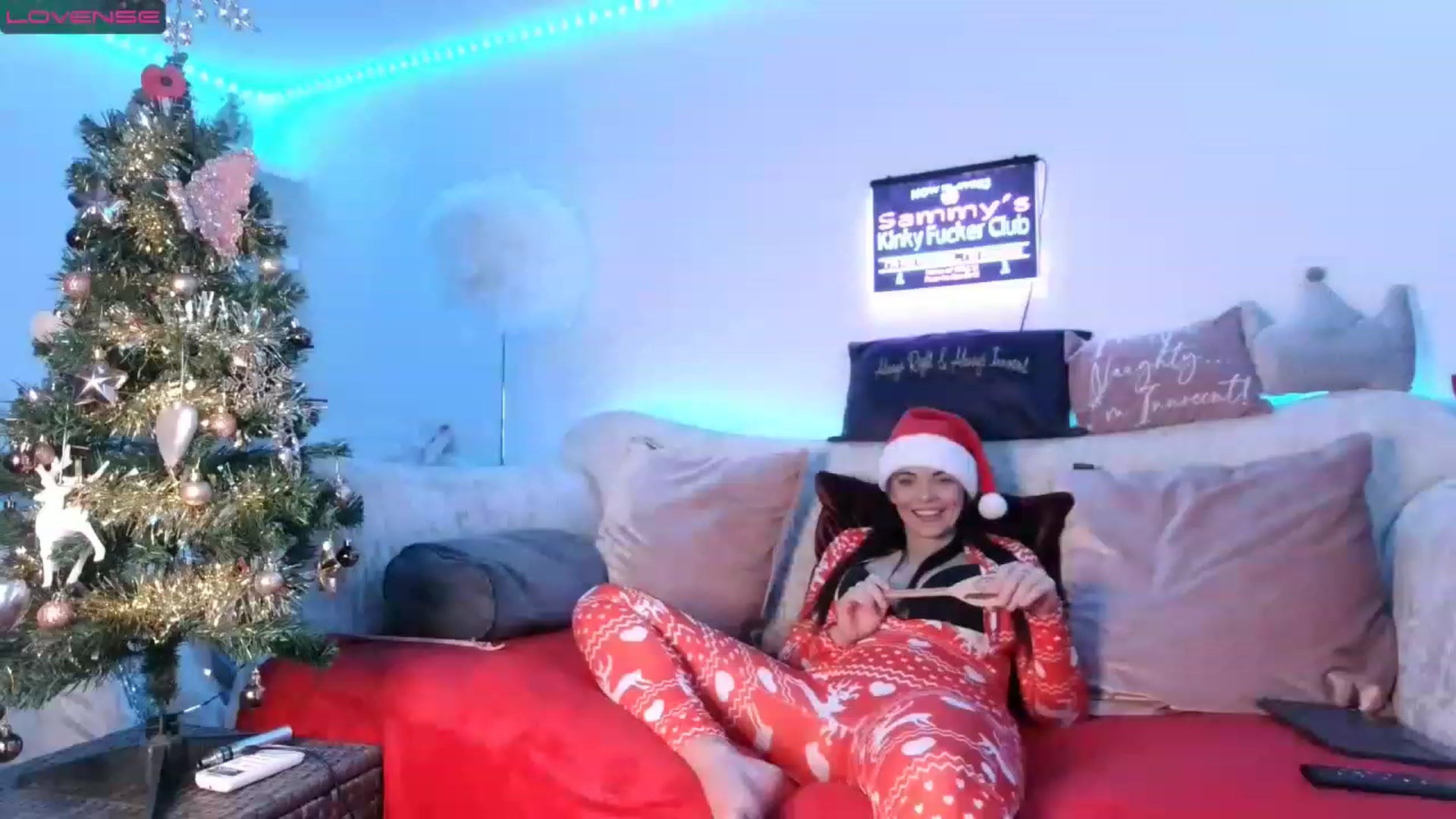 Gallery image thumbnail from innocentSamx's myfreecams stream on, 12/08/2022, 23:42 image 18 of 20
