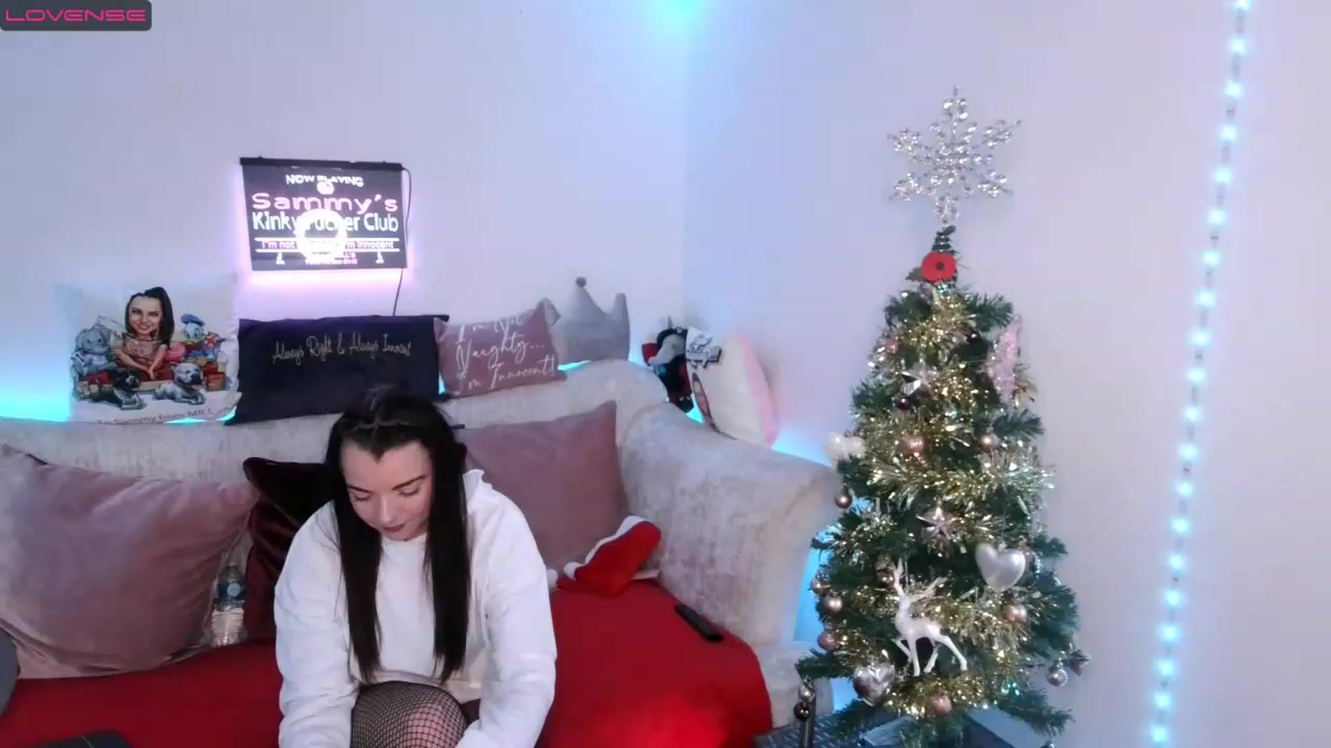 Gallery image thumbnail from innocentSamx's myfreecams stream on, 12/10/2022, 14:12 image 2 of 20