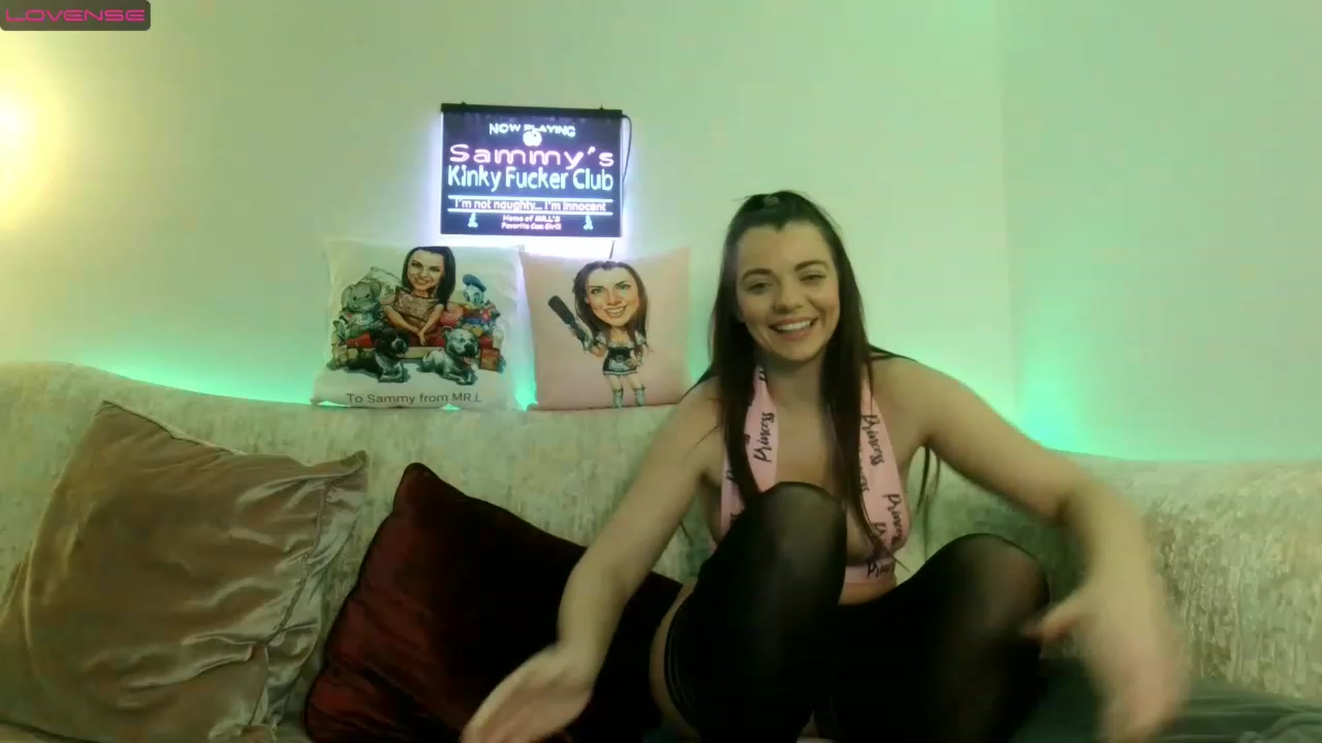 Gallery image thumbnail from innocentSamx's myfreecams stream on, 01/07/2023, 20:45 image 11 of 20