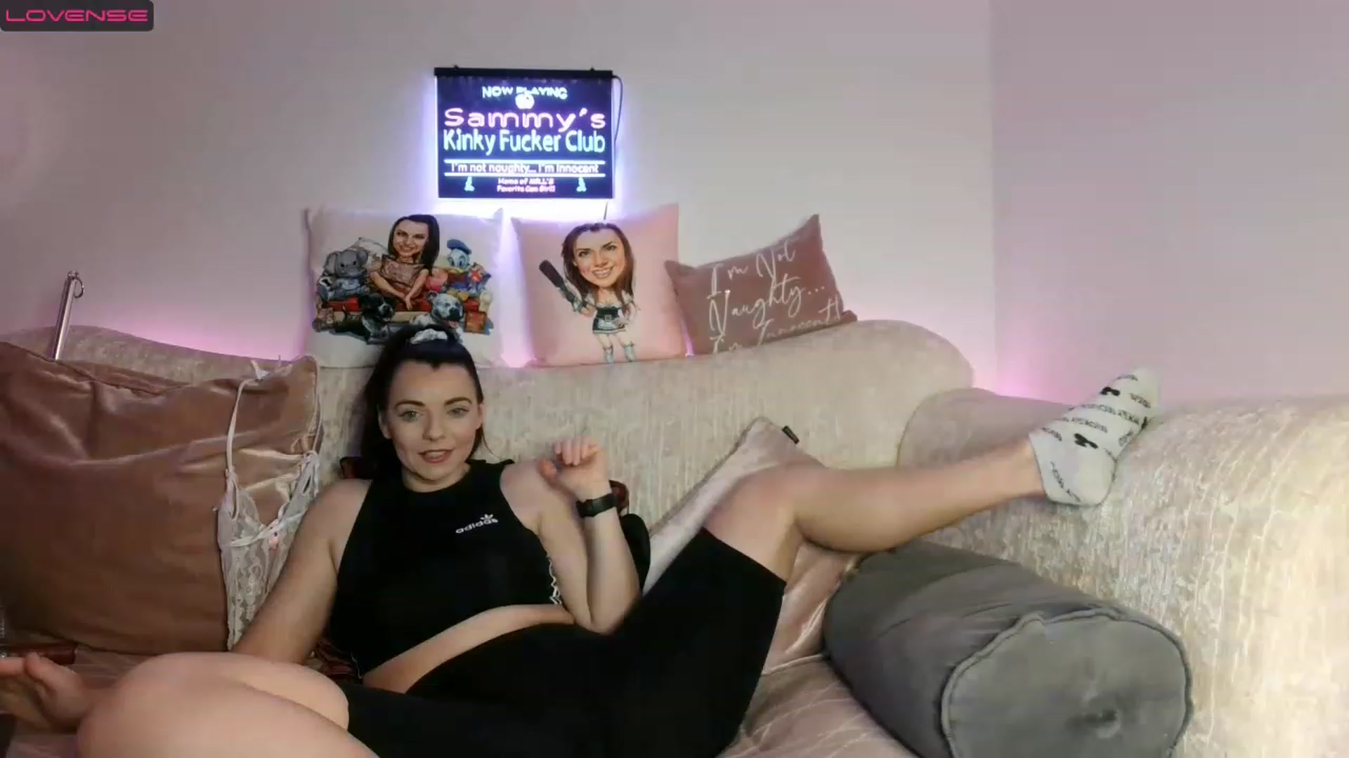 Gallery image thumbnail from innocentSamx's myfreecams stream on, 01/12/2023, 15:06 image 4 of 20