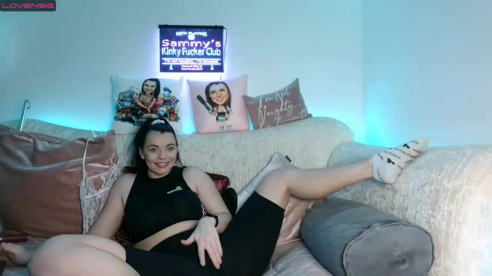 Gallery image thumbnail from innocentSamx's myfreecams stream on, 01/12/2023, 15:06 image 3 of 20