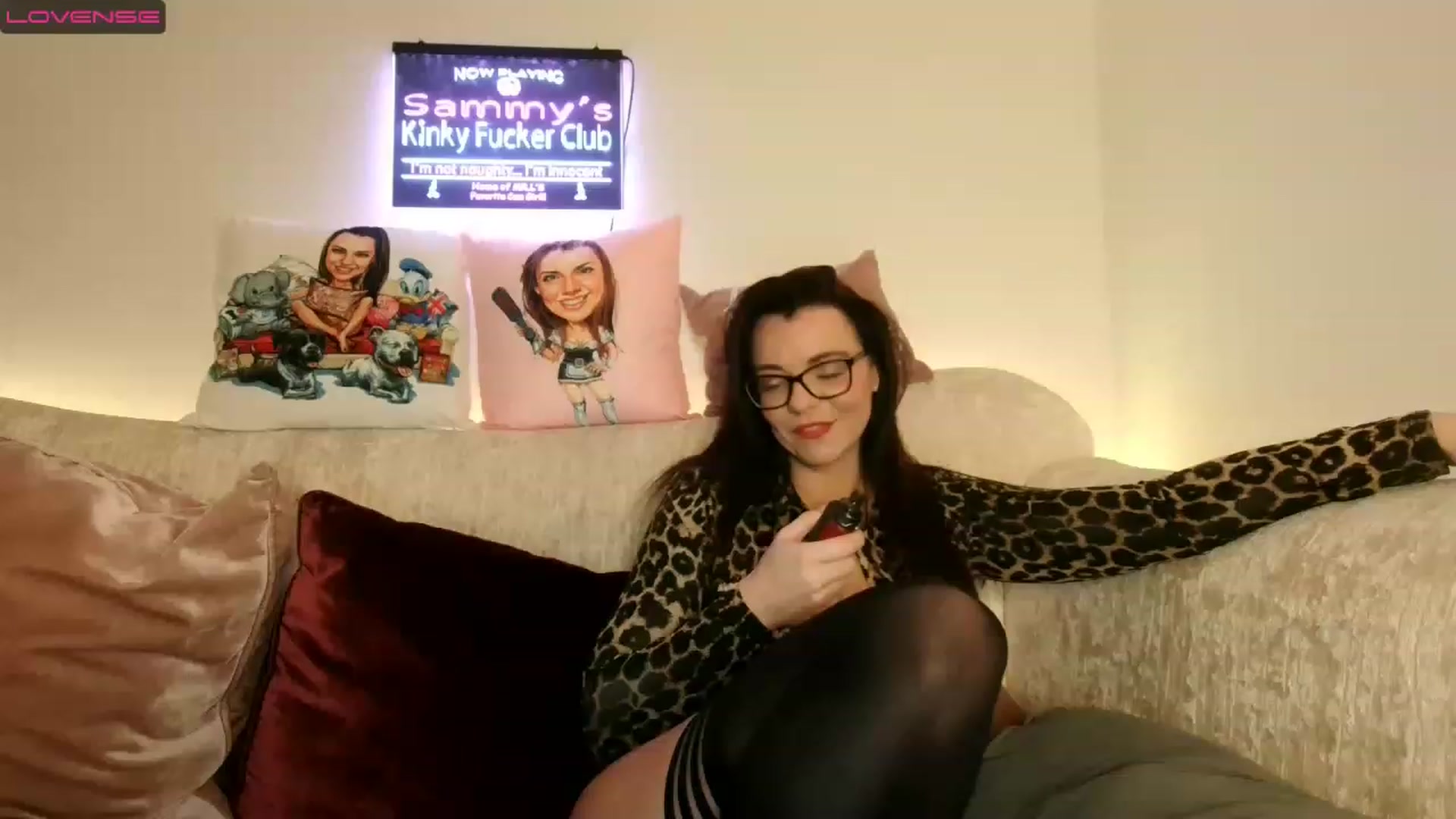 Gallery image thumbnail from innocentSamx's myfreecams stream on, 01/14/2023, 02:48 image 3 of 20