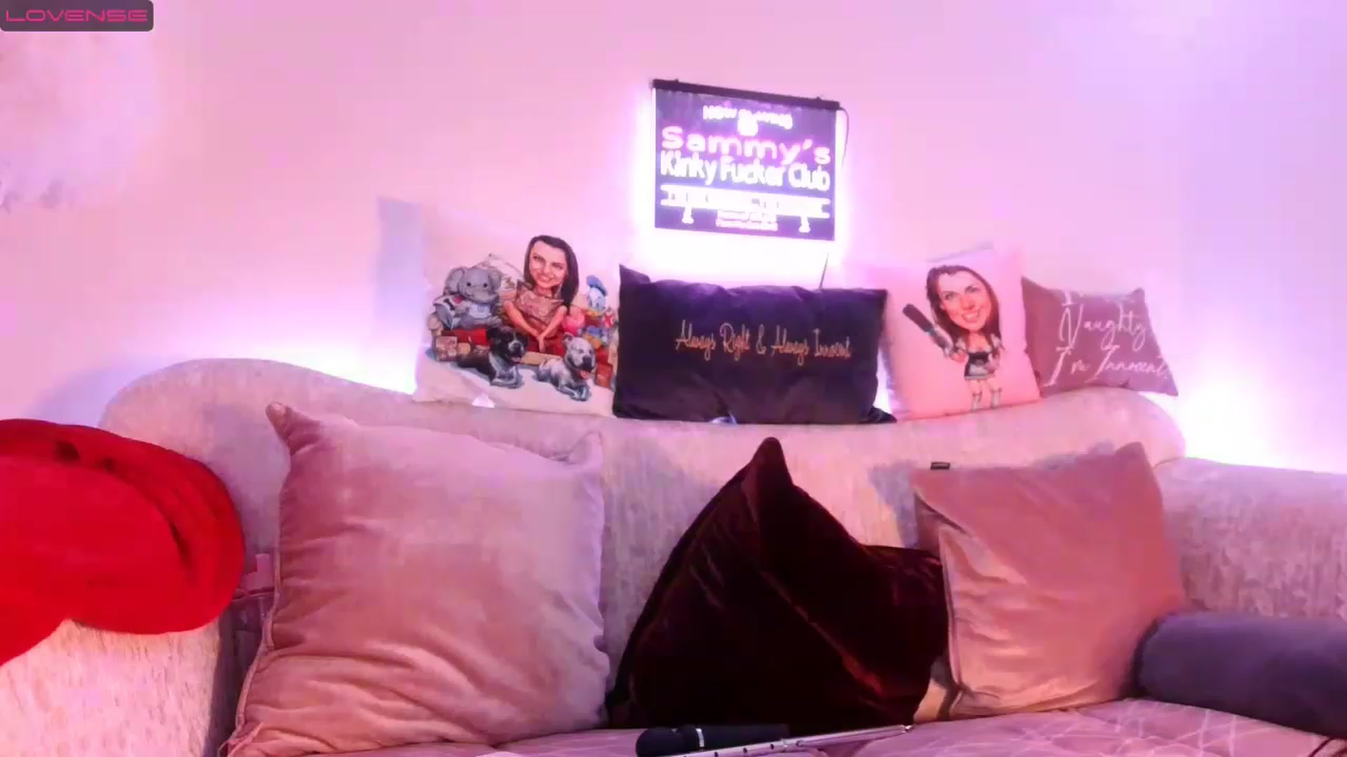 Gallery image thumbnail from innocentSamx's myfreecams stream on, 01/15/2023, 18:49 image 19 of 20