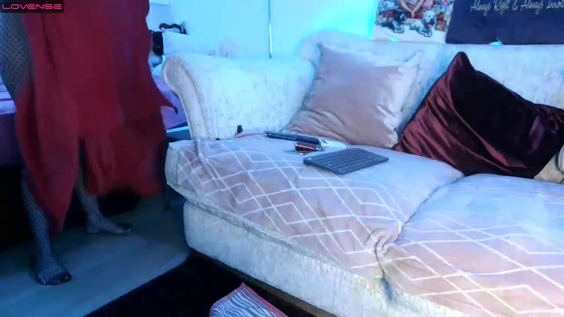 Gallery image thumbnail from innocentSamx's myfreecams stream on, 01/15/2023, 18:49 image 17 of 20