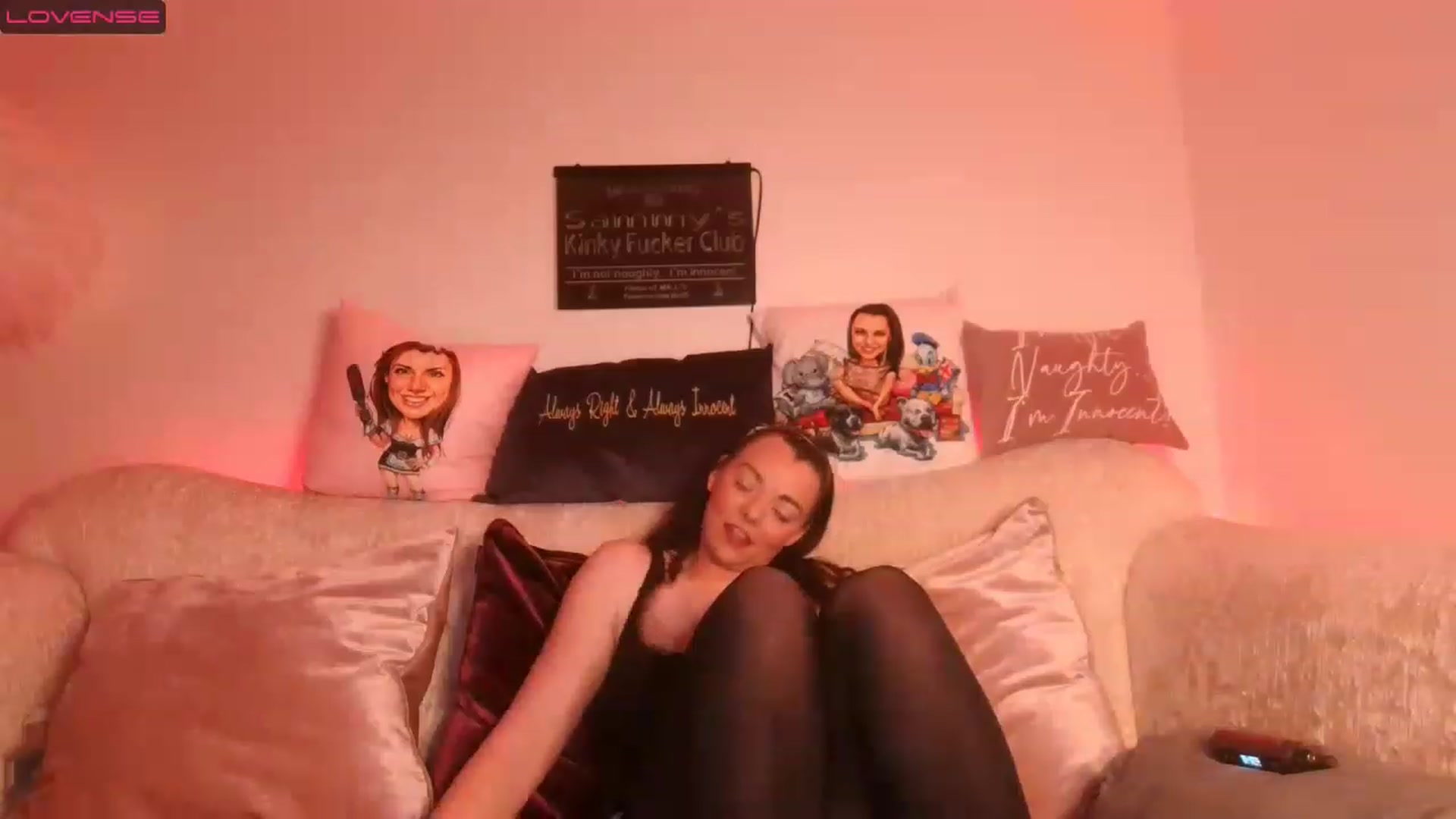 Gallery image thumbnail from innocentSamx's myfreecams stream on, 02/06/2023, 20:20 image 20 of 20