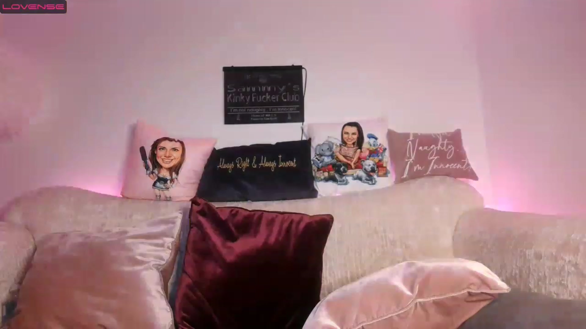 Gallery image thumbnail from innocentSamx's myfreecams stream on, 02/06/2023, 20:20 image 19 of 20