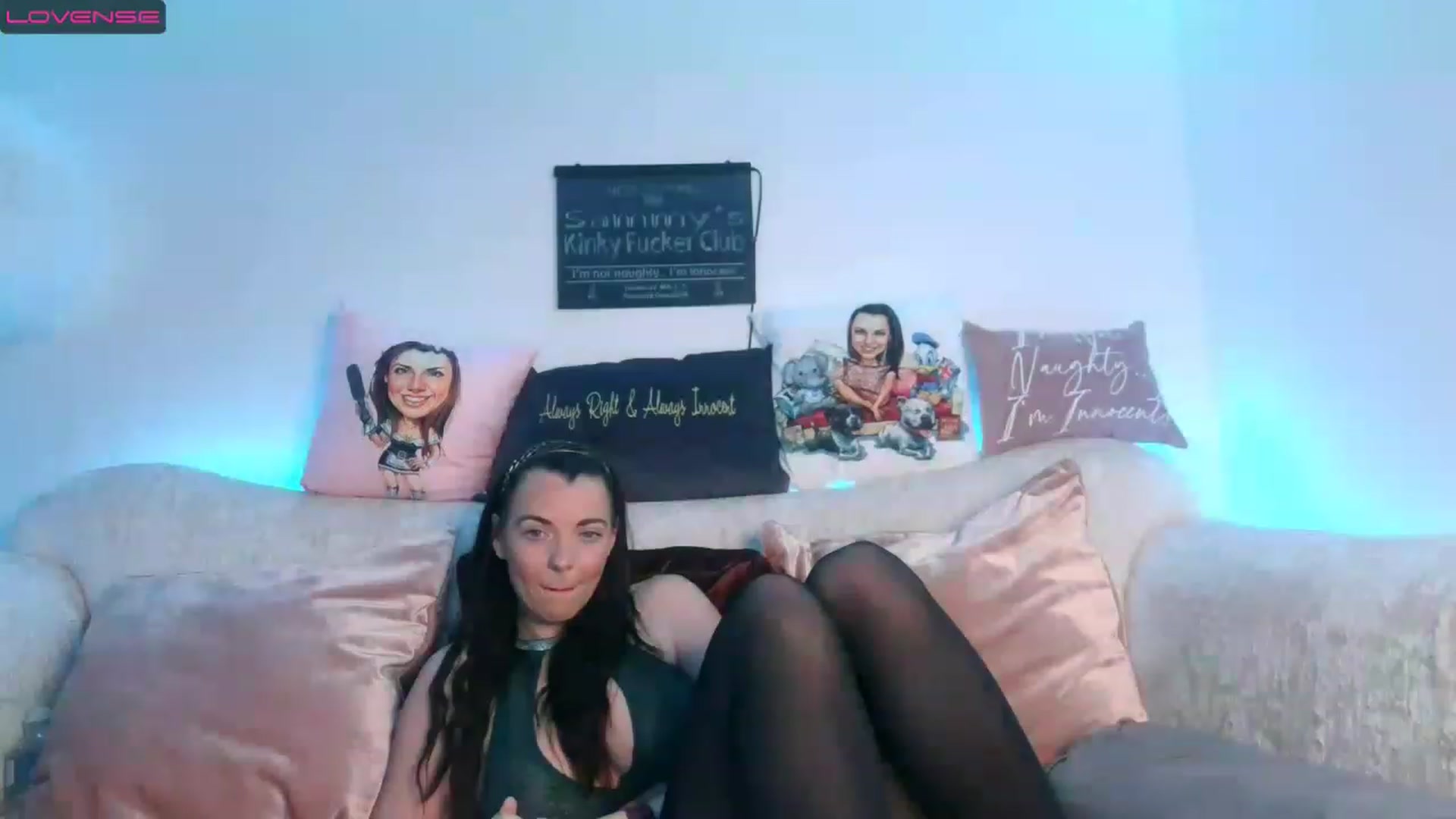 Gallery image thumbnail from innocentSamx's myfreecams stream on, 02/06/2023, 20:20 image 10 of 20