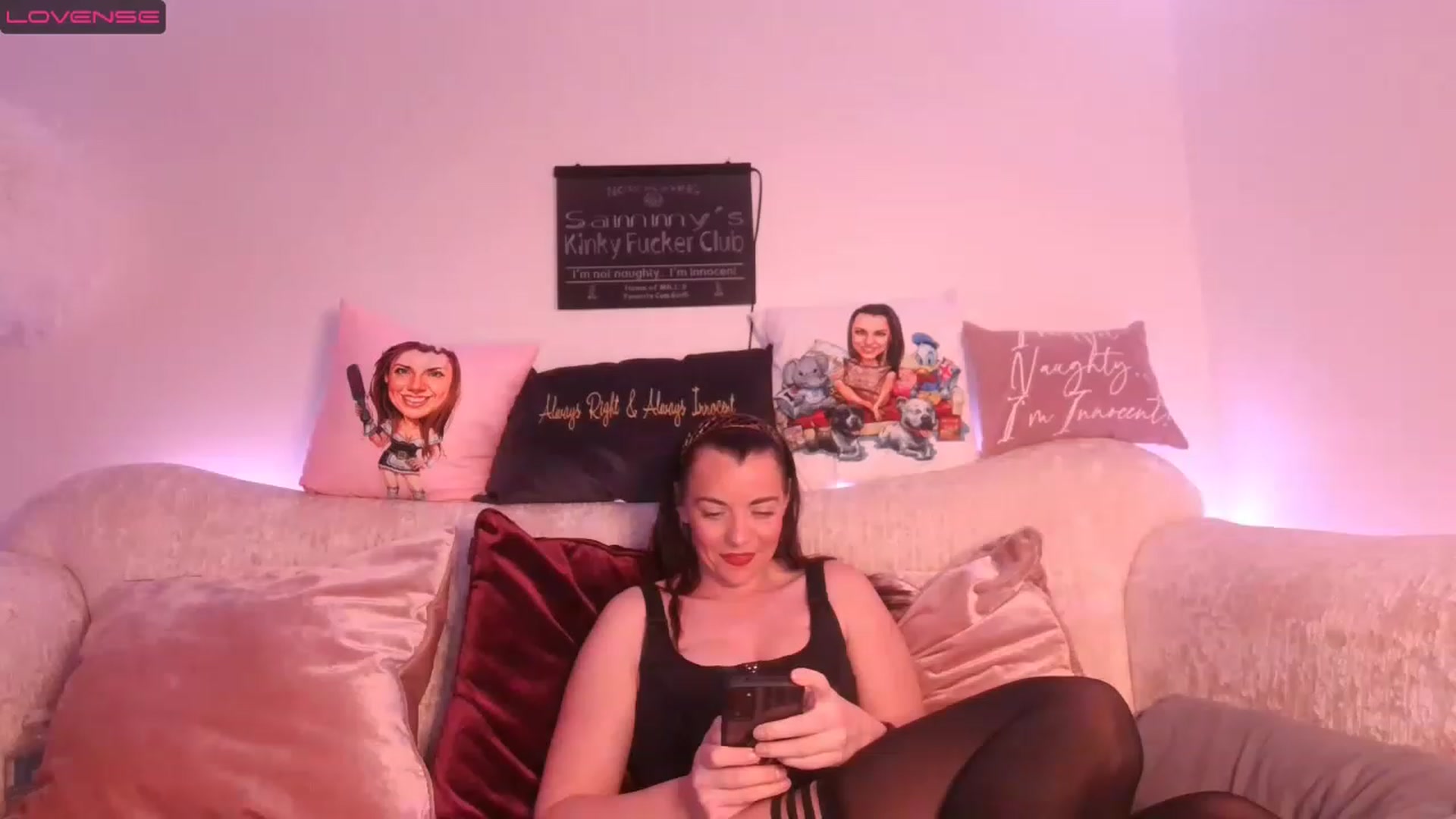 Gallery image thumbnail from innocentSamx's myfreecams stream on, 02/06/2023, 20:44 image 2 of 20