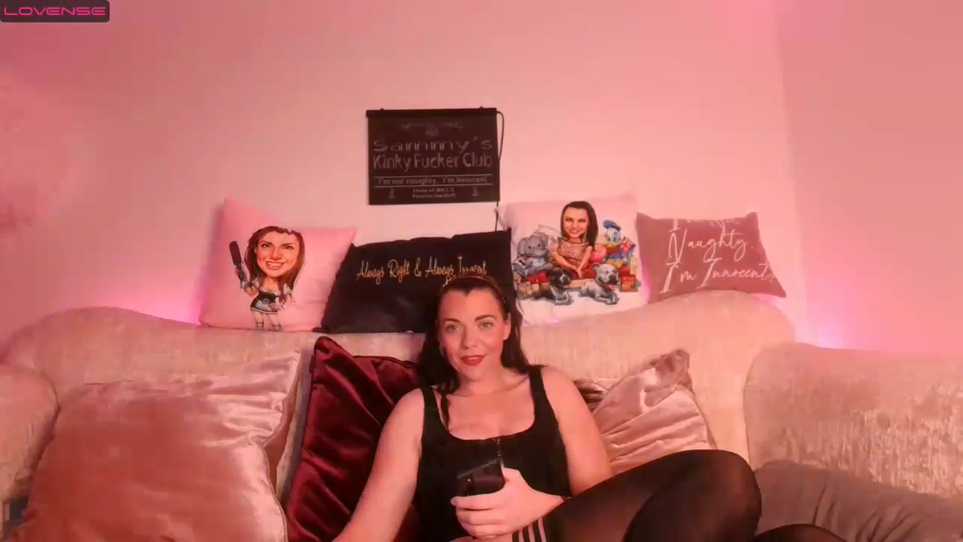 Gallery image thumbnail from innocentSamx's myfreecams stream on, 02/06/2023, 20:44 image 3 of 20