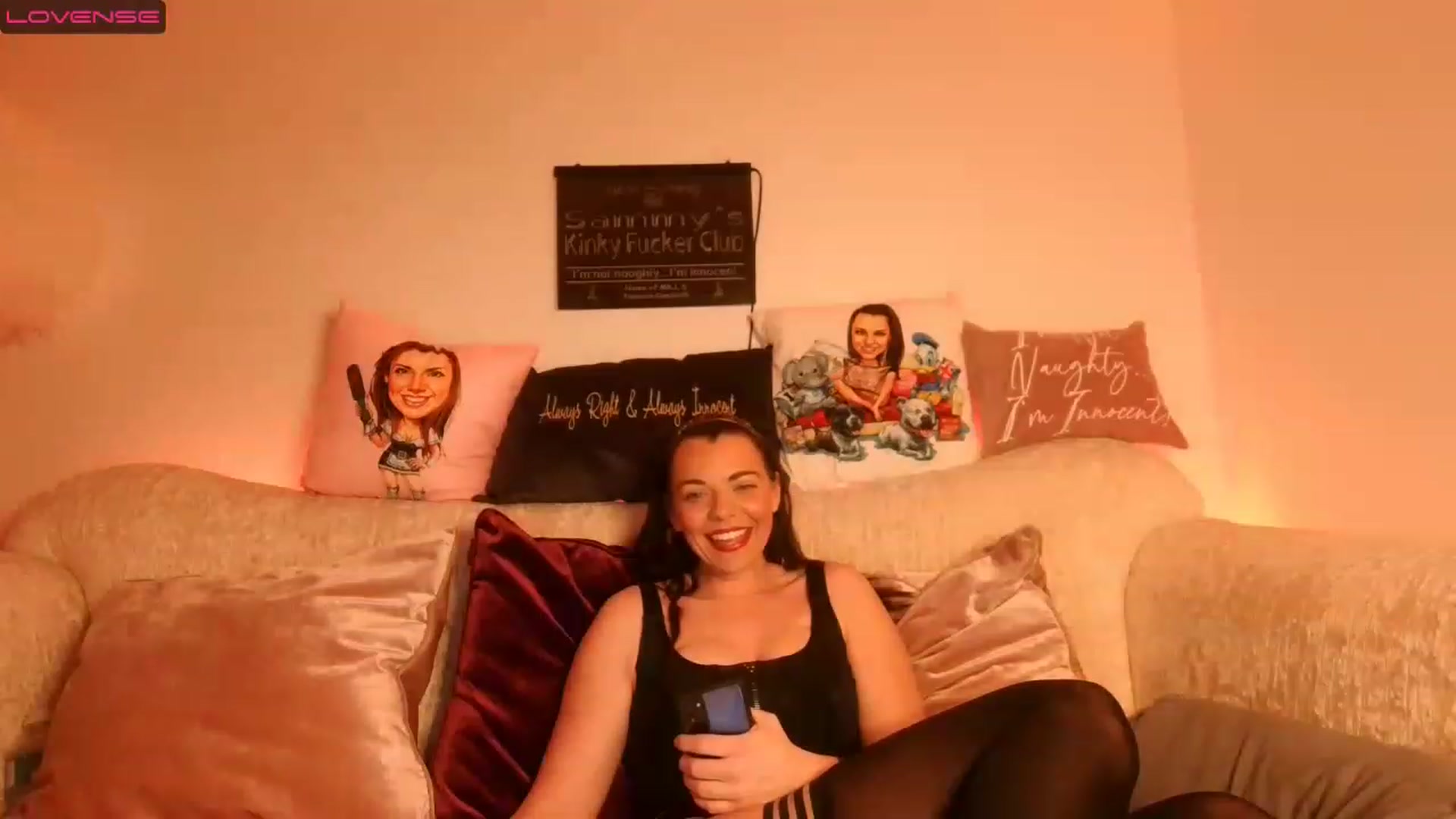 Gallery image thumbnail from innocentSamx's myfreecams stream on, 02/06/2023, 20:44 image 4 of 20