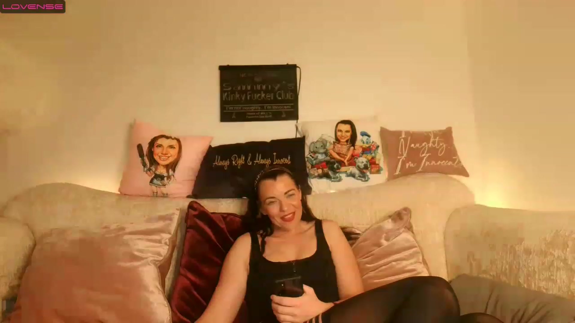 Gallery image thumbnail from innocentSamx's myfreecams stream on, 02/06/2023, 20:44 image 5 of 20