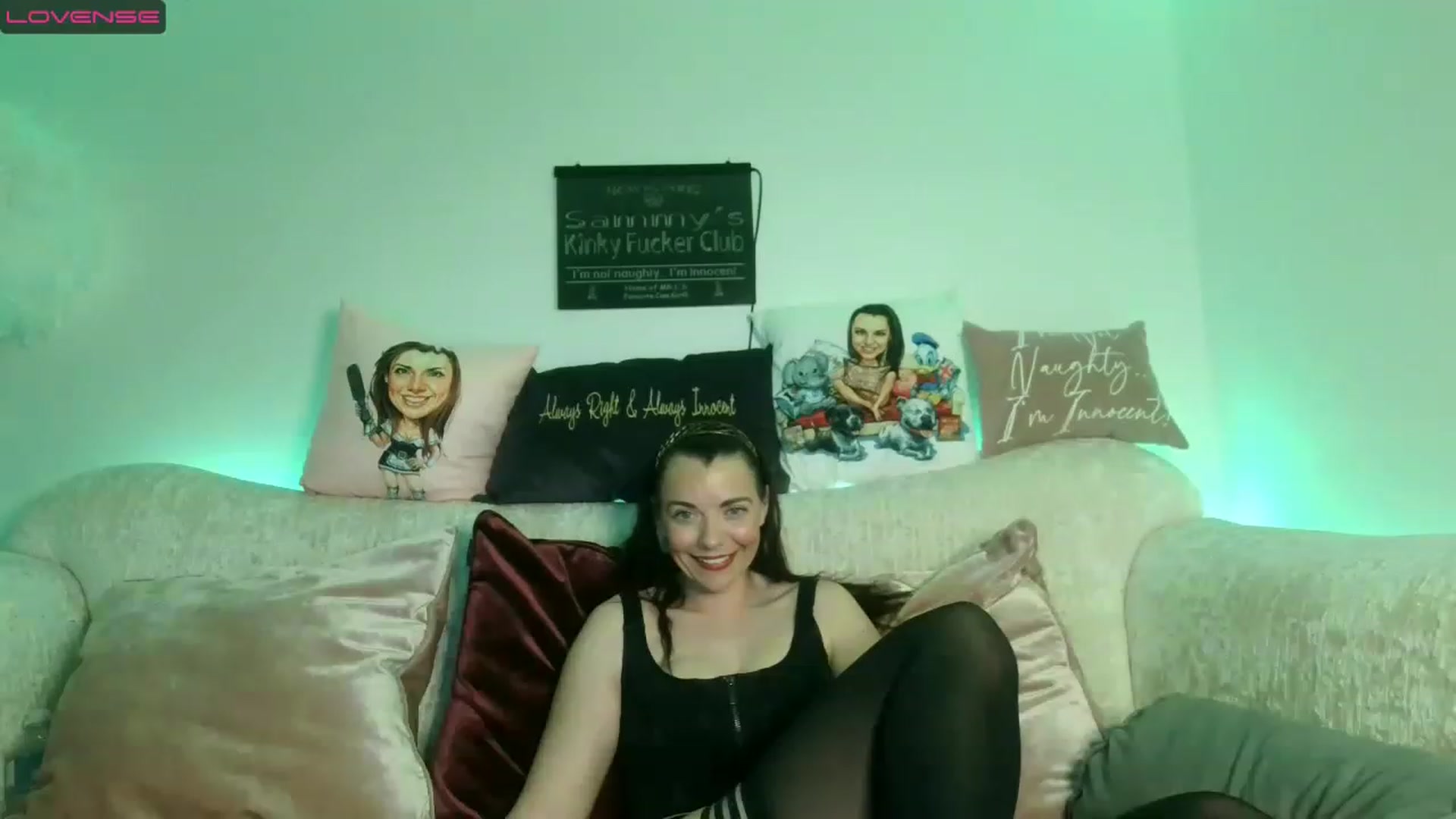 Gallery image thumbnail from innocentSamx's myfreecams stream on, 02/06/2023, 20:44 image 9 of 20