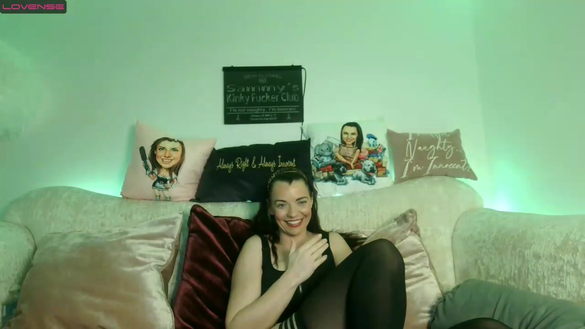 Gallery image thumbnail from innocentSamx's myfreecams stream on, 02/06/2023, 20:44 image 8 of 20