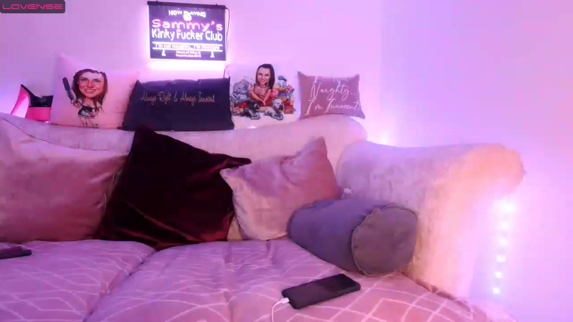 Gallery image thumbnail from innocentSamx's myfreecams stream on, 02/11/2023, 19:10 image 15 of 20