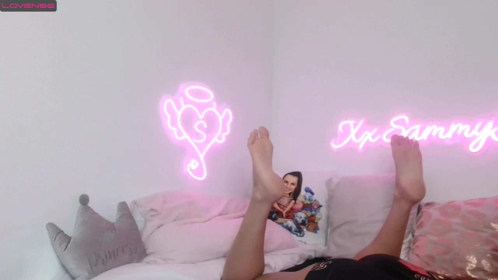 Gallery image thumbnail from innocentSamx's myfreecams stream on, 03/22/2023, 21:56 image 8 of 20