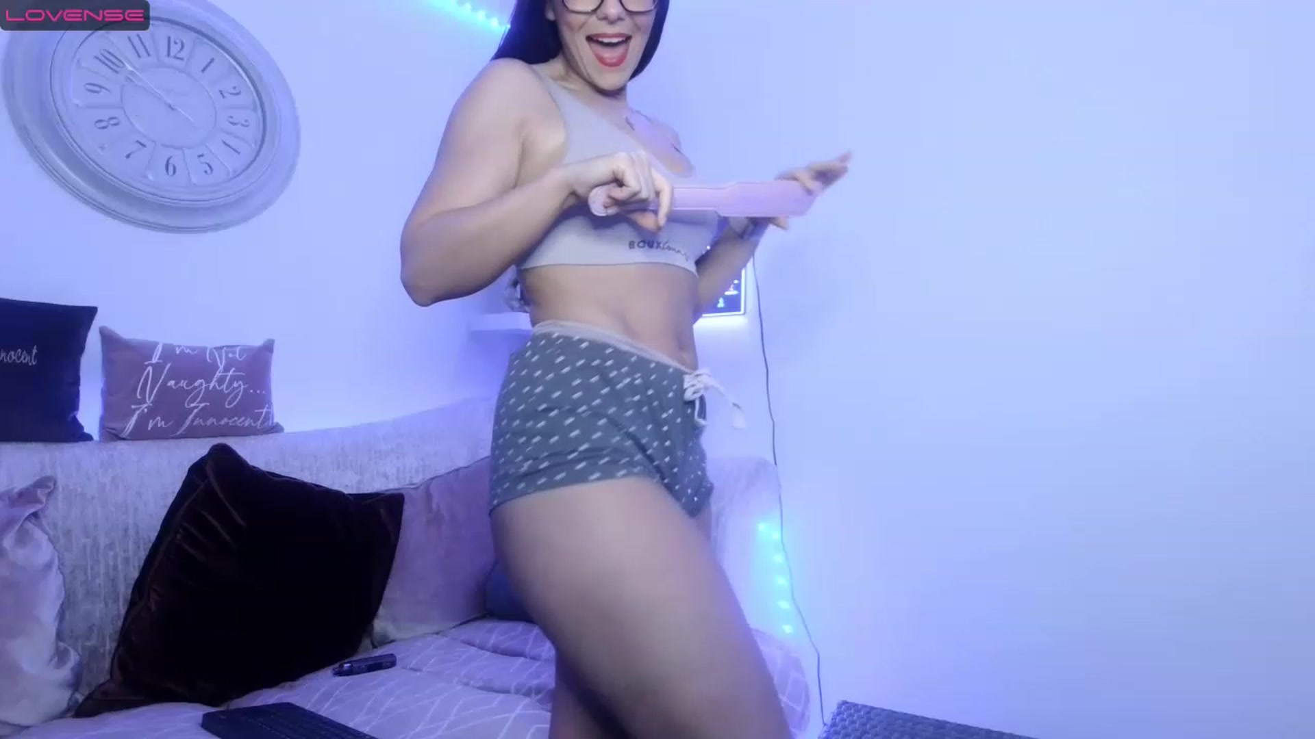 Gallery image thumbnail from innocentSamx's myfreecams stream on, 03/23/2023, 21:57 image 13 of 20