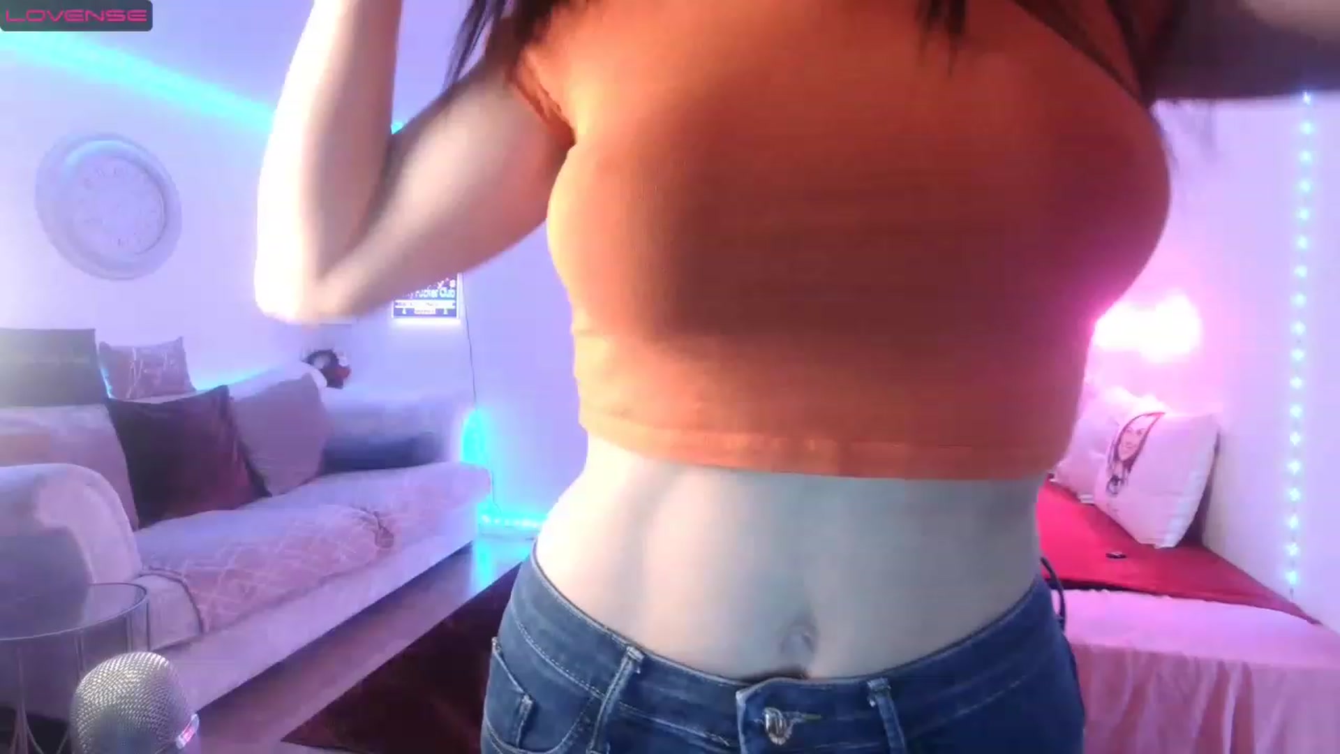 Gallery image thumbnail from innocentSamx's myfreecams stream on, 04/01/2023, 13:48 image 1 of 20