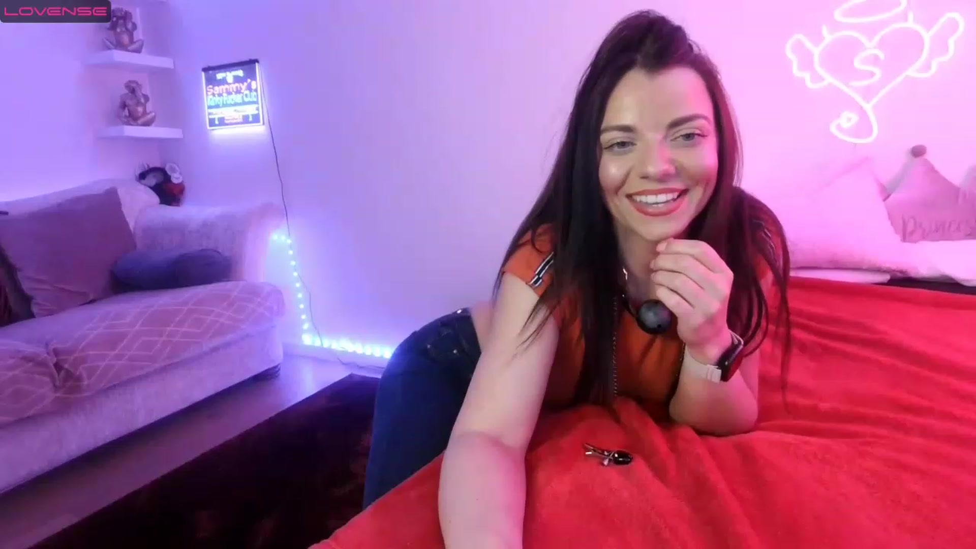 Gallery image thumbnail from innocentSamx's myfreecams stream on, 04/01/2023, 14:47 image 8 of 20