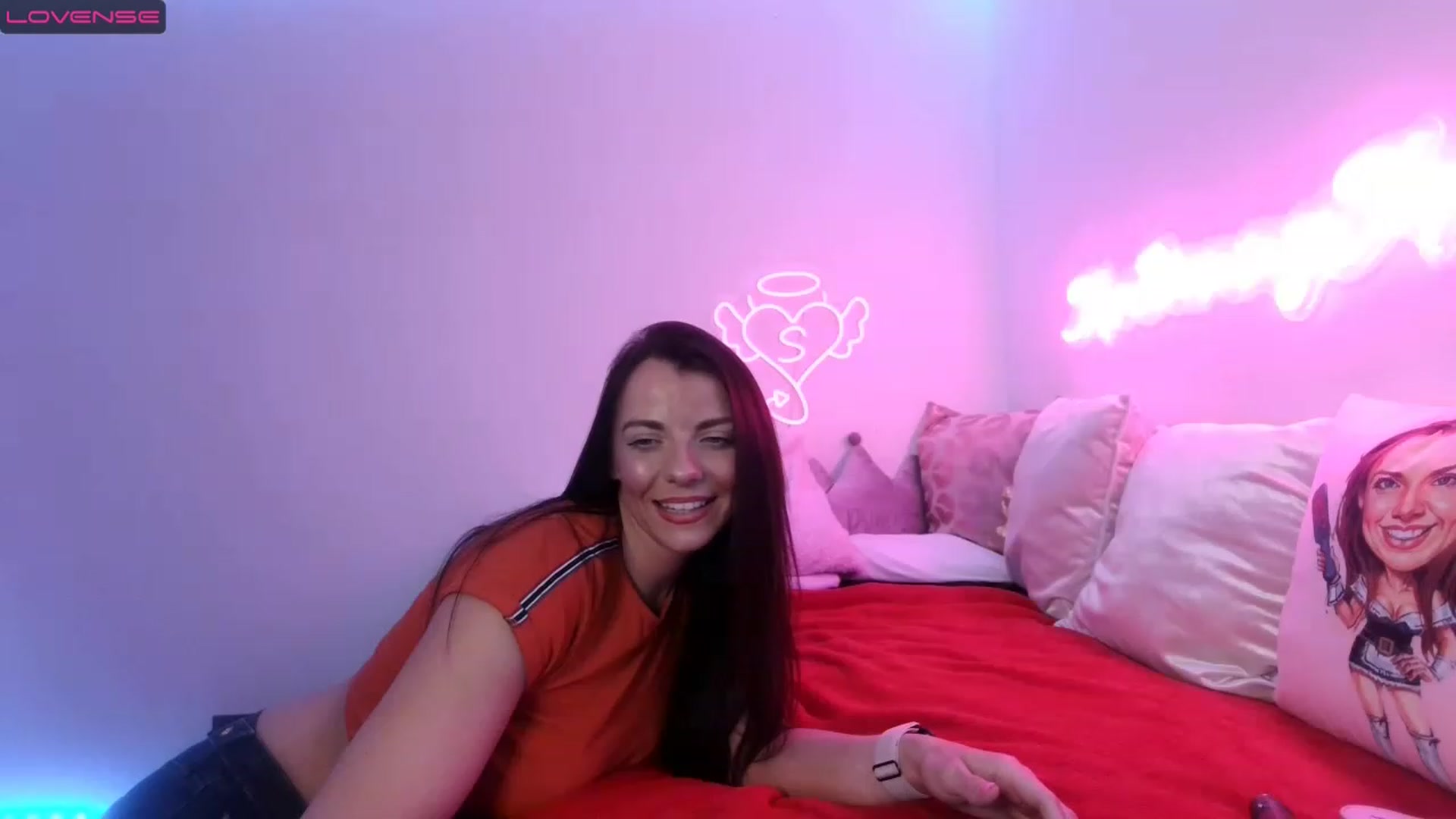 Gallery image thumbnail from innocentSamx's myfreecams stream on, 04/01/2023, 15:22 image 13 of 20