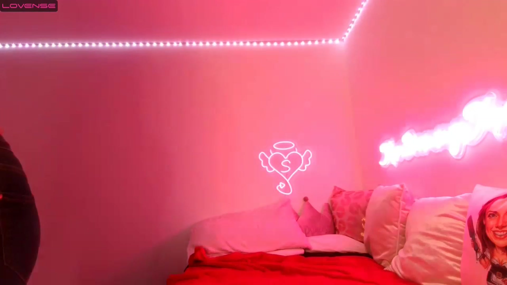 Gallery image thumbnail from innocentSamx's myfreecams stream on, 04/01/2023, 15:22 image 2 of 20