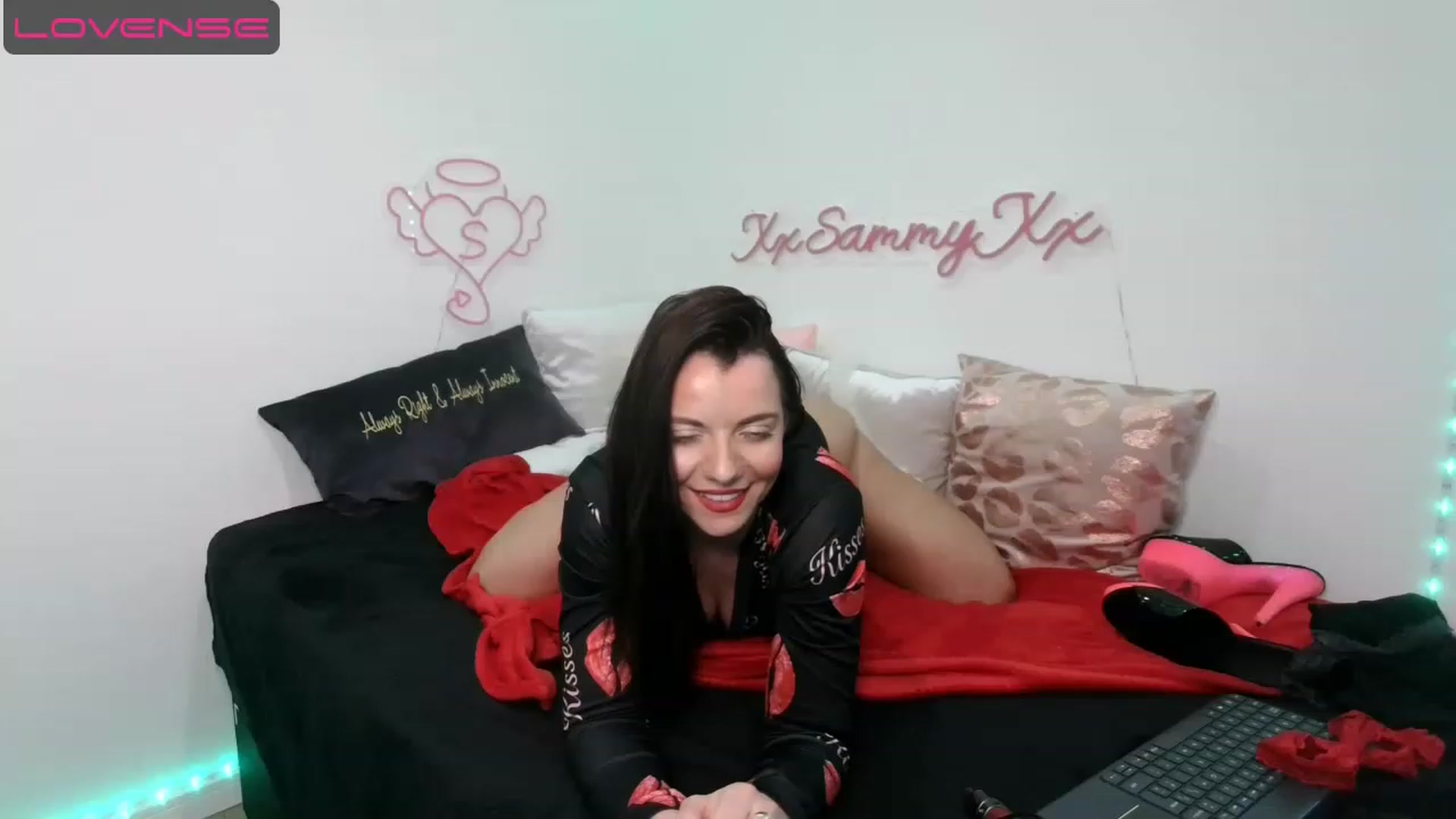 Gallery image thumbnail from innocentSamx's myfreecams stream on, 04/23/2023, 15:38 image 5 of 20
