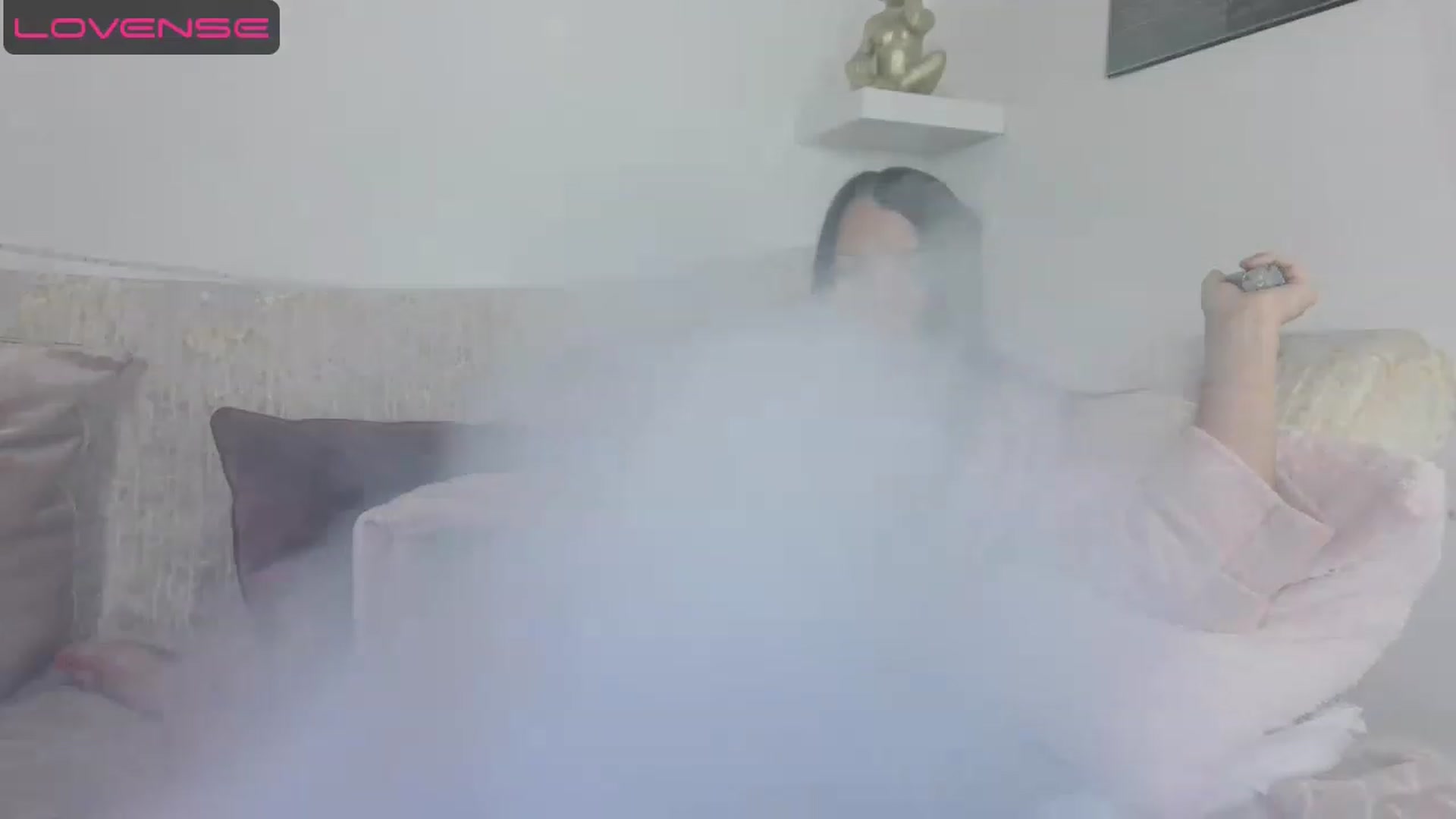Gallery image thumbnail from innocentSamx's myfreecams stream on, 04/25/2023, 19:54 image 5 of 20