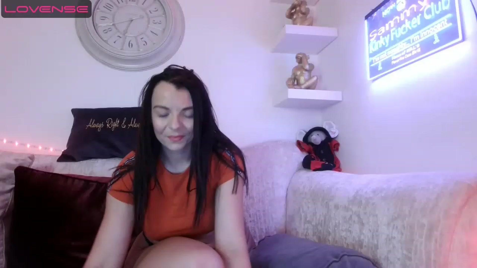 Gallery image thumbnail from innocentSamx's myfreecams stream on, 04/28/2023, 17:04 image 12 of 20