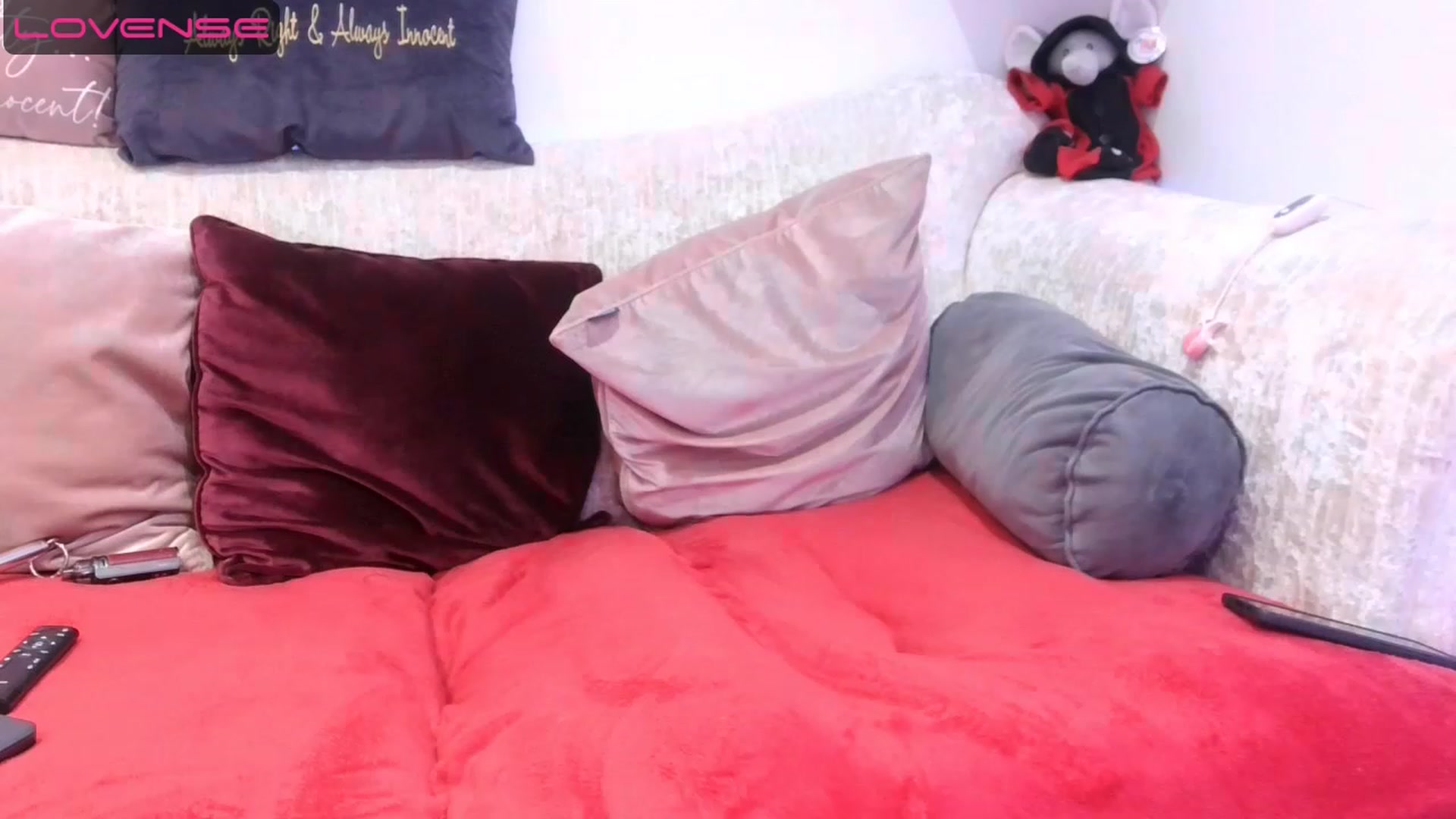 Gallery image thumbnail from innocentSamx's myfreecams stream on, 05/08/2023, 16:28 image 20 of 20