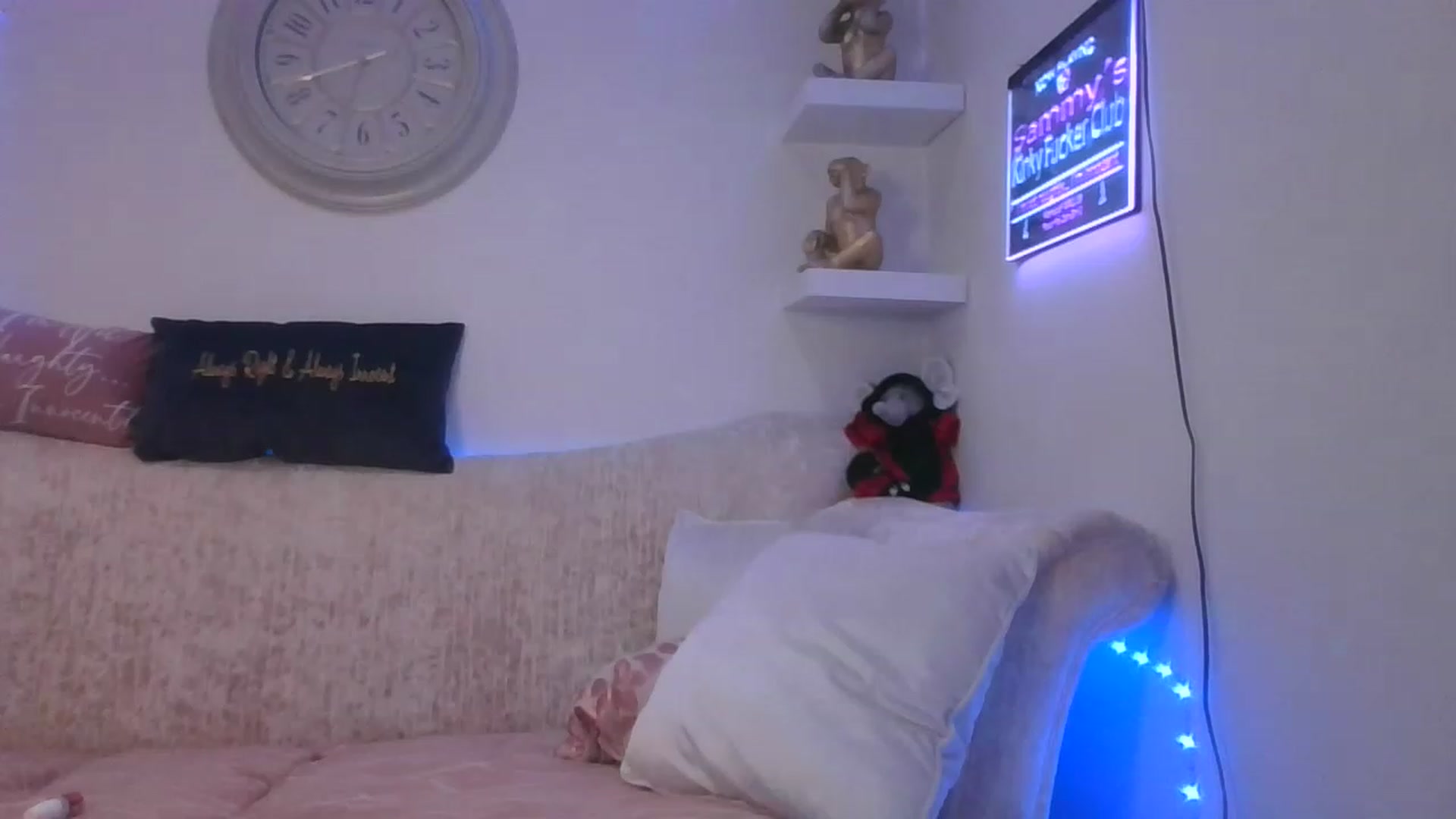 Gallery image thumbnail from innocentSamx's myfreecams stream on, 05/26/2023, 13:39 image 20 of 20