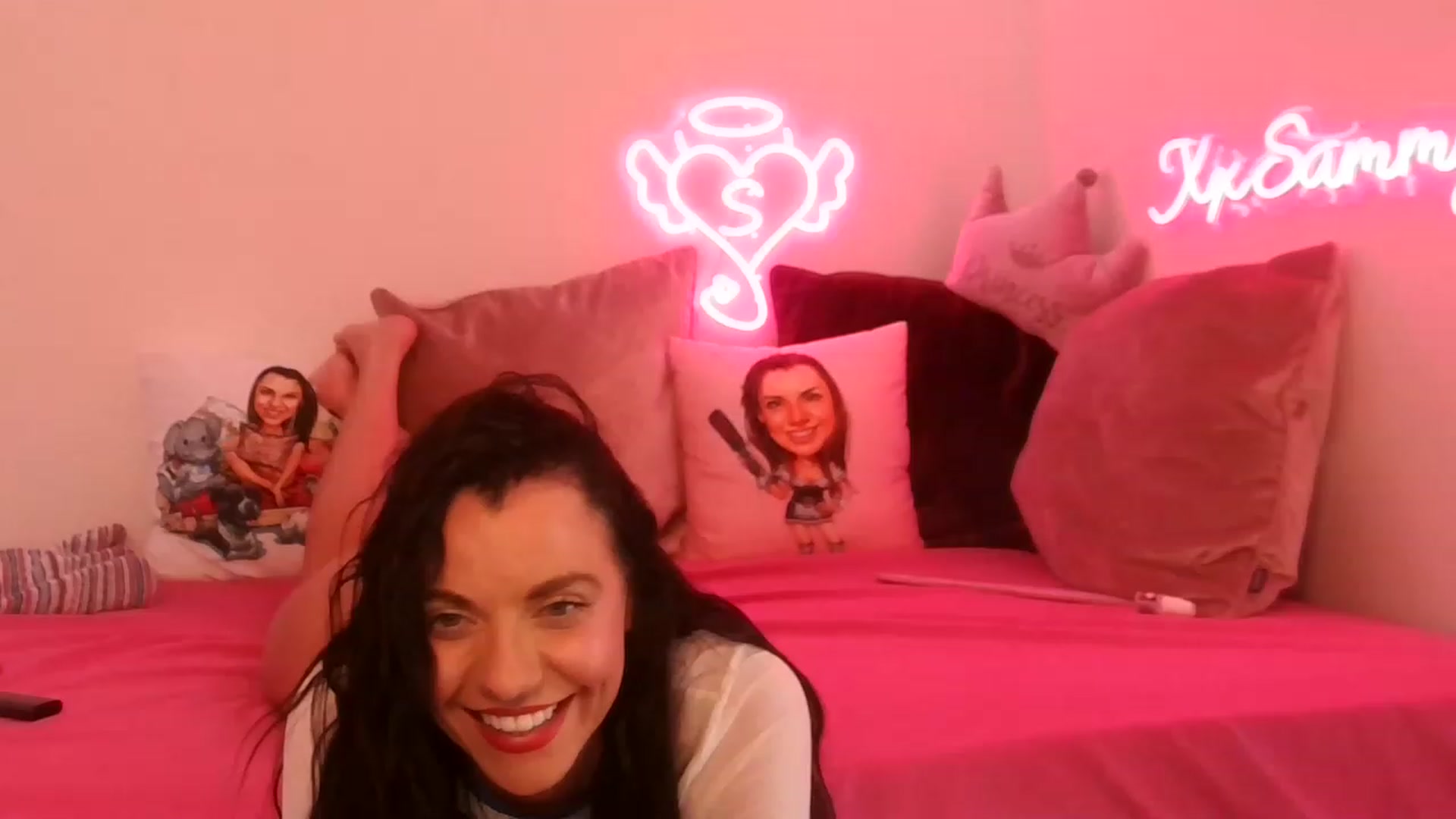 Gallery image thumbnail from innocentSamx's myfreecams stream on, 06/02/2023, 12:33 image 4 of 20