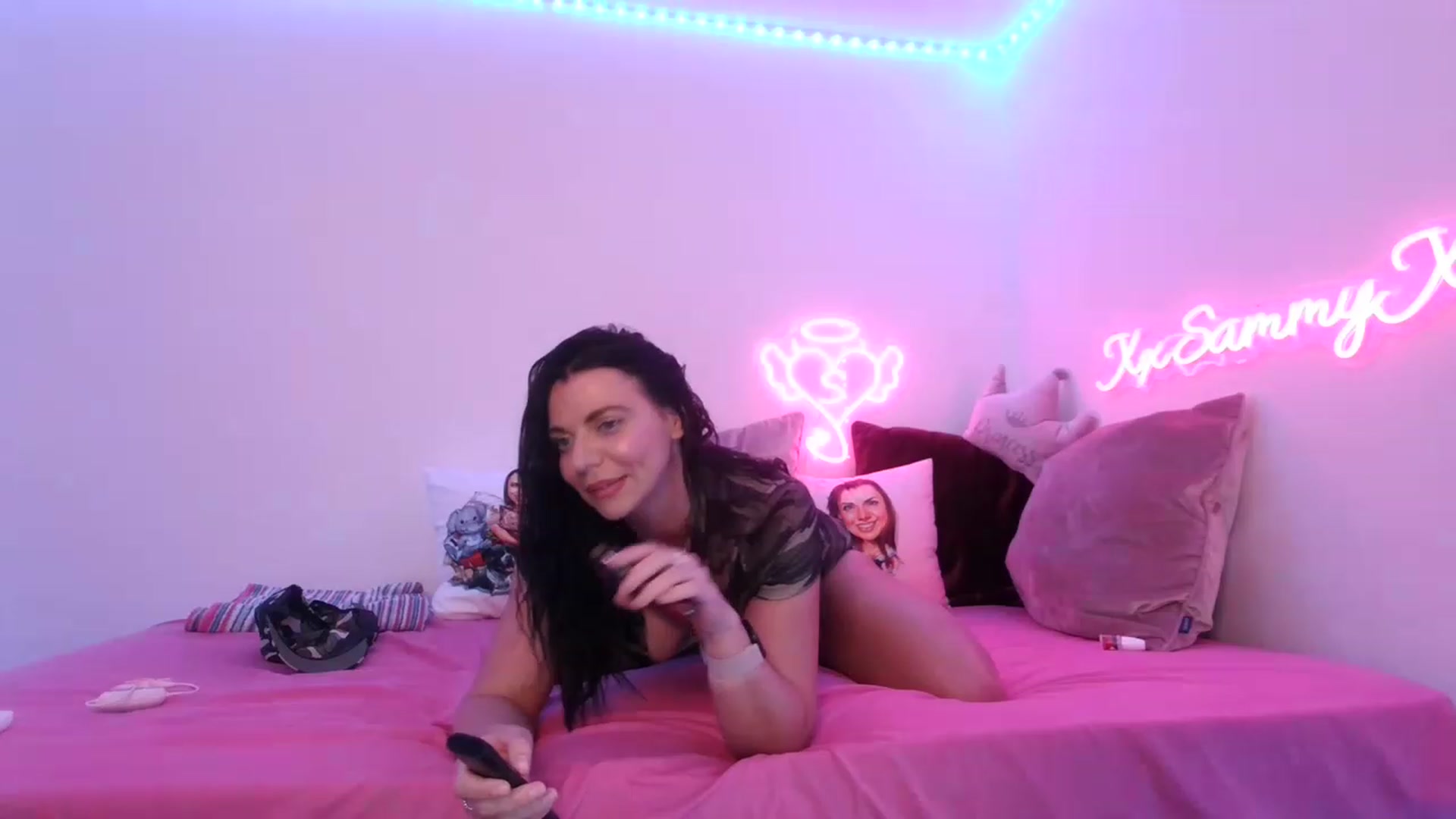 Gallery image thumbnail from innocentSamx's myfreecams stream on, 06/02/2023, 13:10 image 6 of 20
