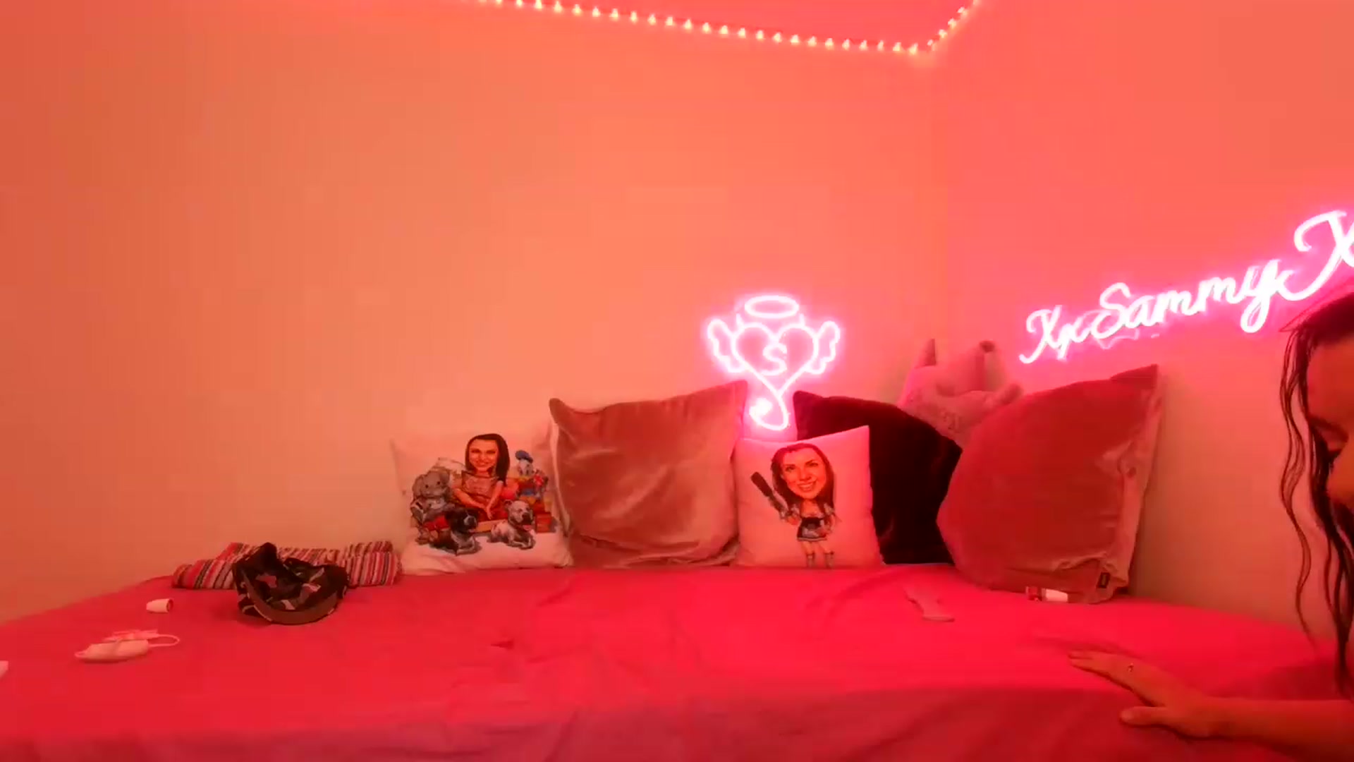 Gallery image thumbnail from innocentSamx's myfreecams stream on, 06/02/2023, 13:10 image 18 of 20