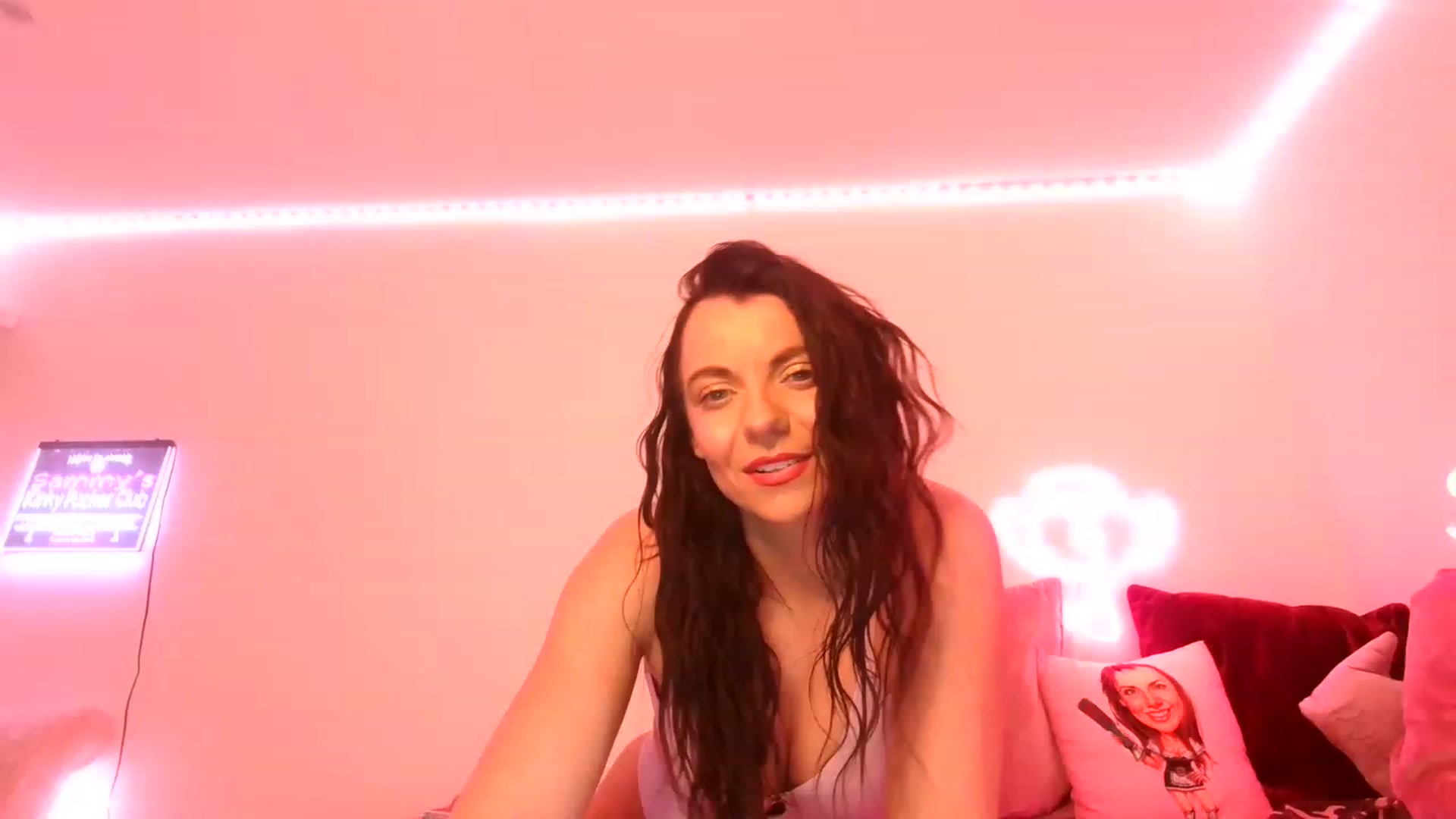 Gallery image thumbnail from innocentSamx's myfreecams stream on, 06/02/2023, 13:46 image 18 of 20