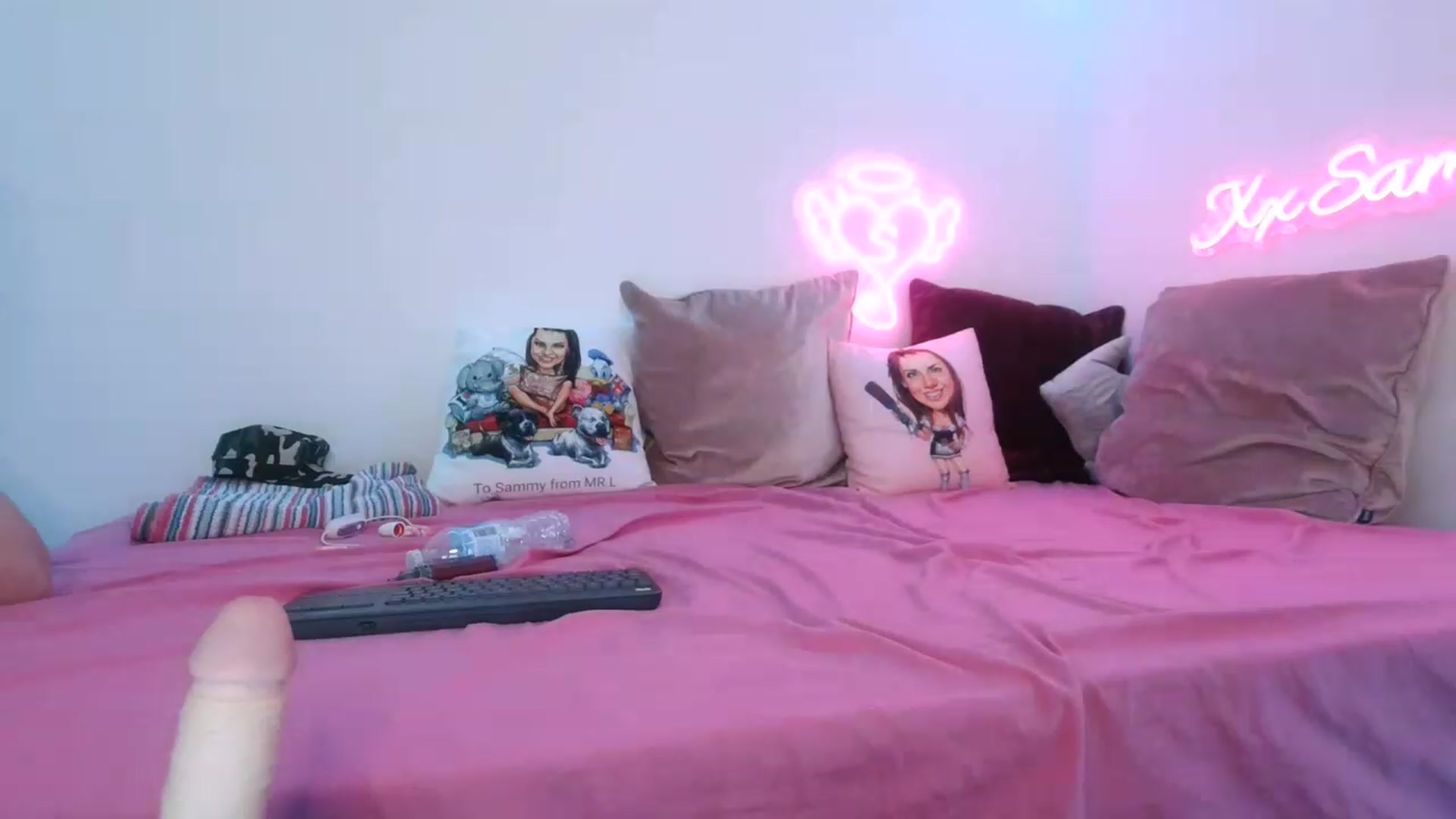 Gallery image thumbnail from innocentSamx's myfreecams stream on, 06/02/2023, 14:33 image 13 of 20