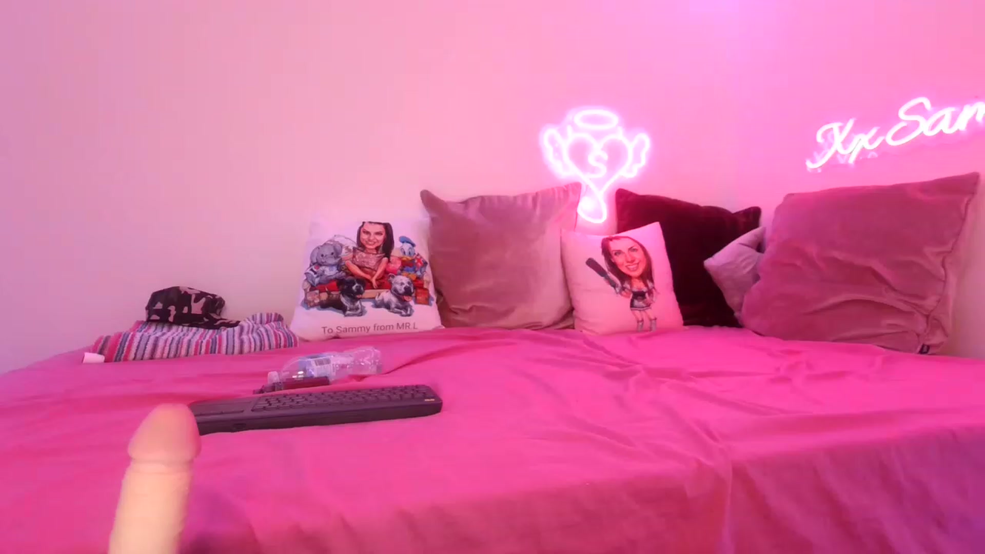 Gallery image thumbnail from innocentSamx's myfreecams stream on, 06/02/2023, 14:33 image 16 of 20