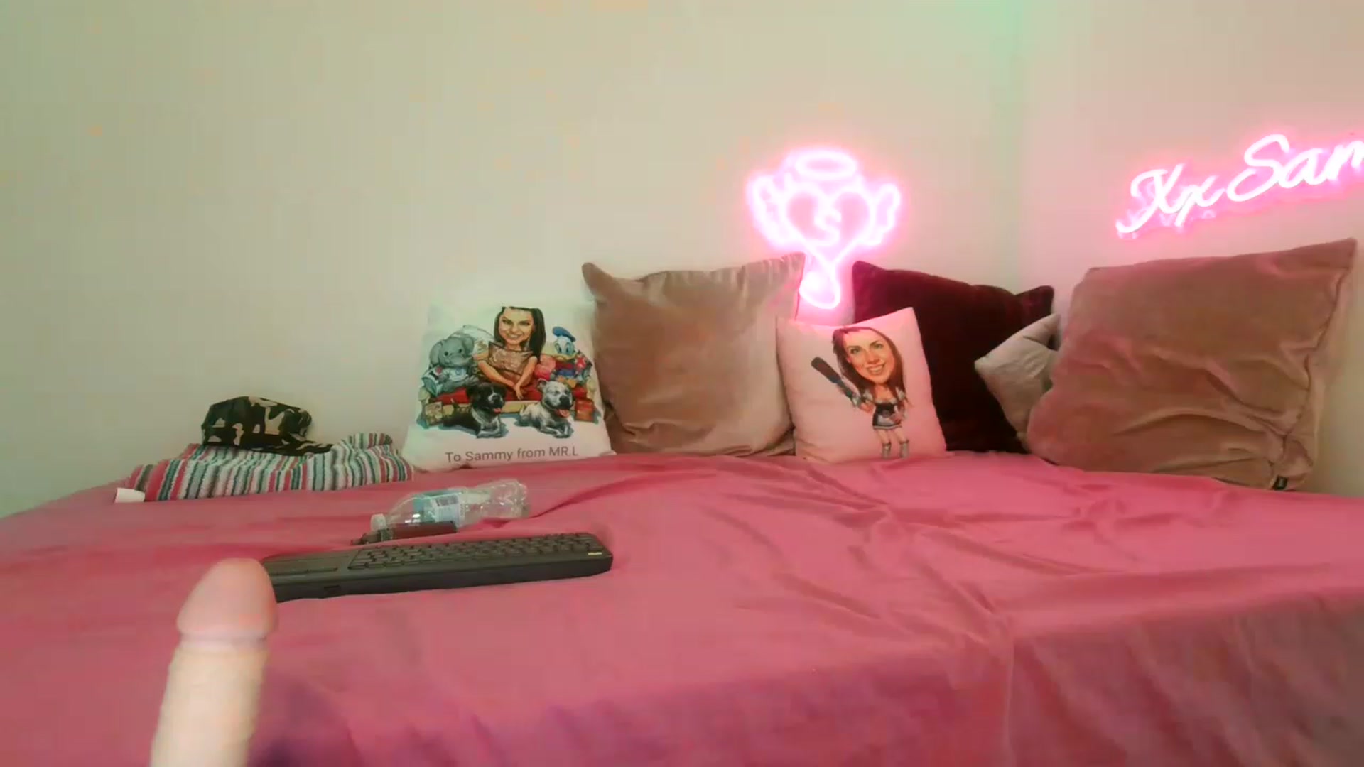 Gallery image thumbnail from innocentSamx's myfreecams stream on, 06/02/2023, 14:33 image 18 of 20