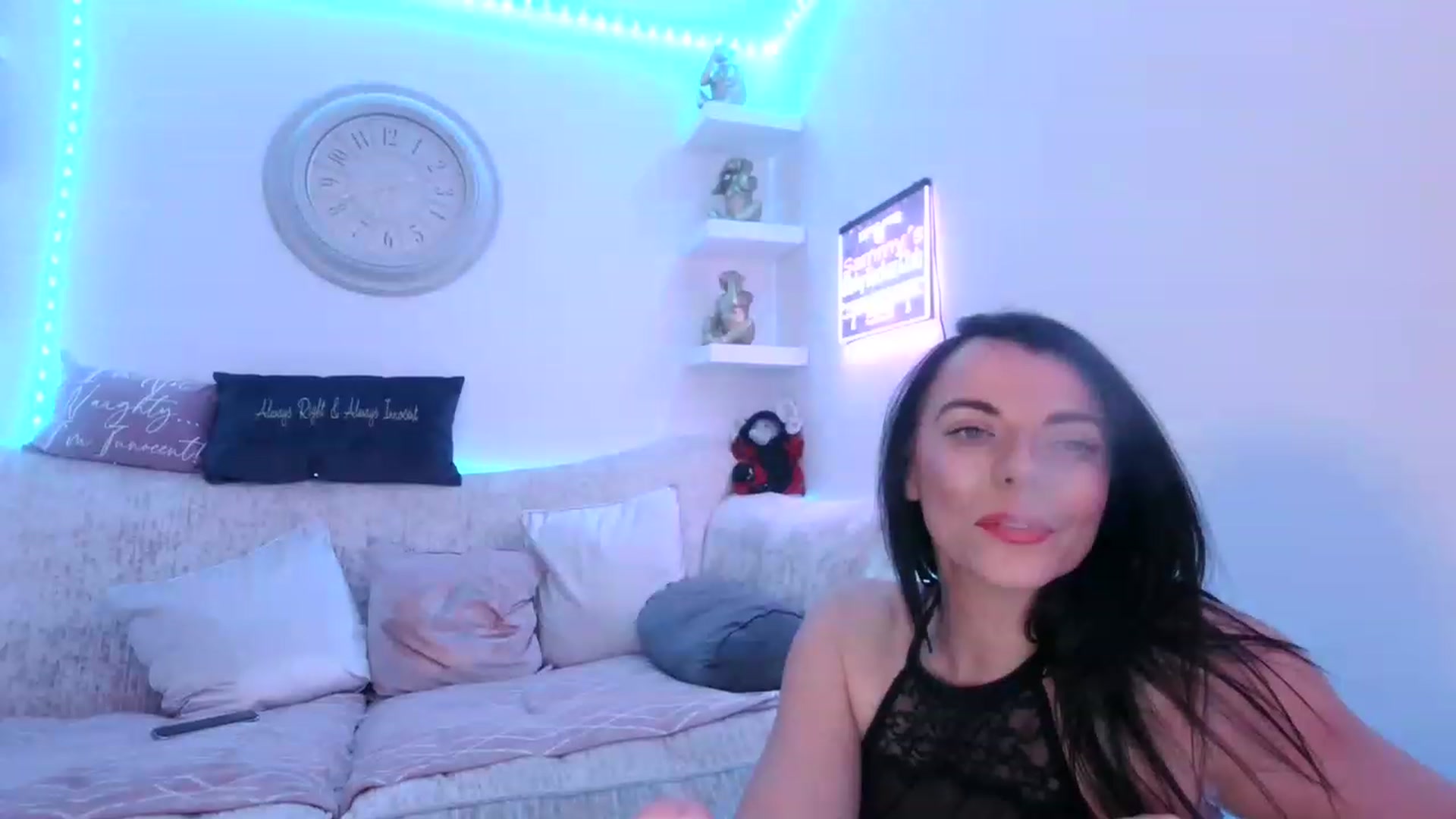 Gallery image thumbnail from innocentSamx's myfreecams stream on, 06/04/2023, 01:01 image 4 of 20