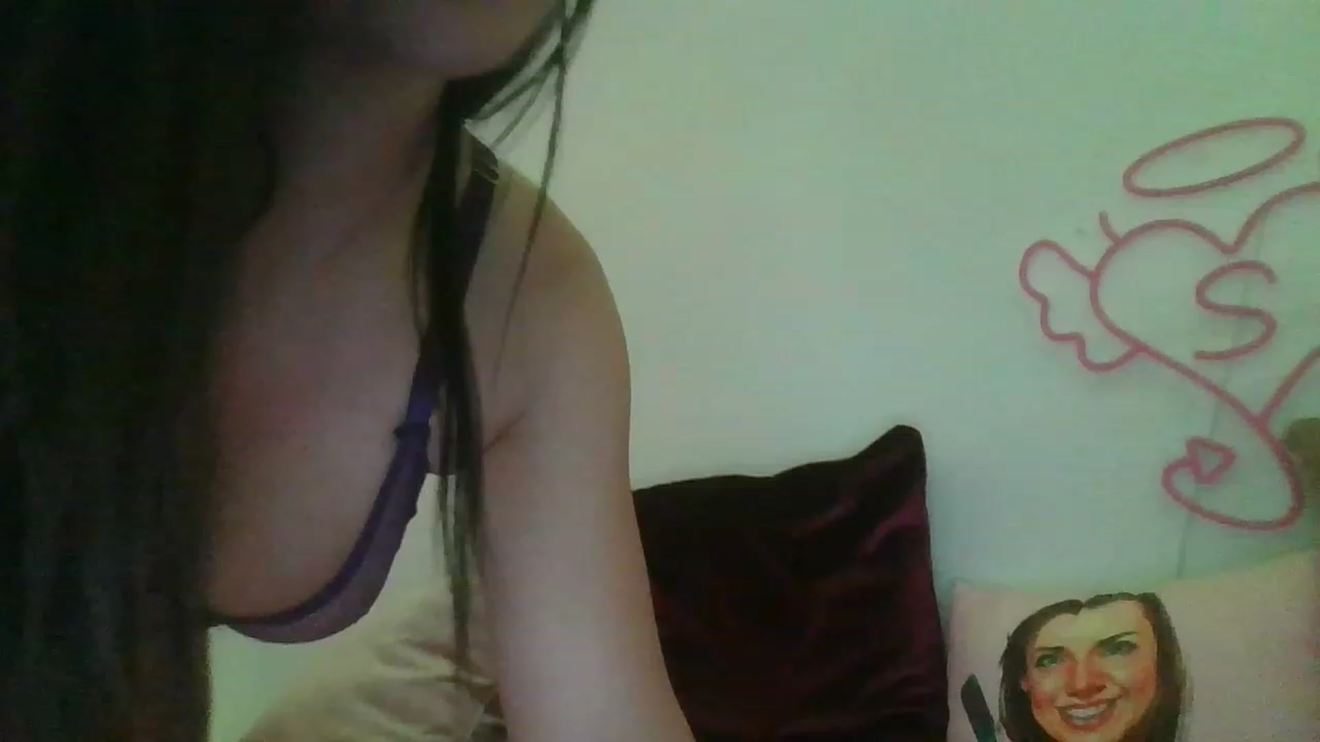 Gallery image thumbnail from innocentSamx's myfreecams stream on, 06/25/2023, 10:29 image 7 of 20