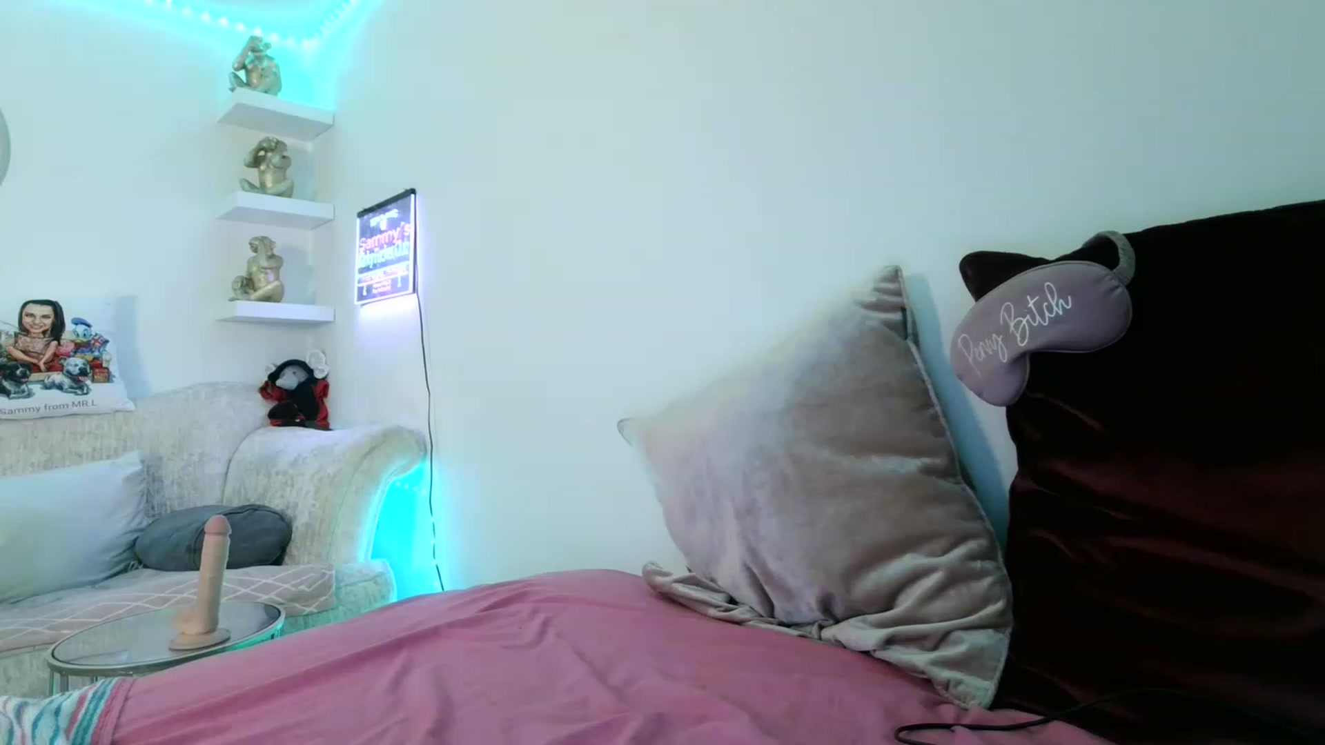Gallery image thumbnail from innocentSamx's myfreecams stream on, 06/25/2023, 10:50 image 15 of 20