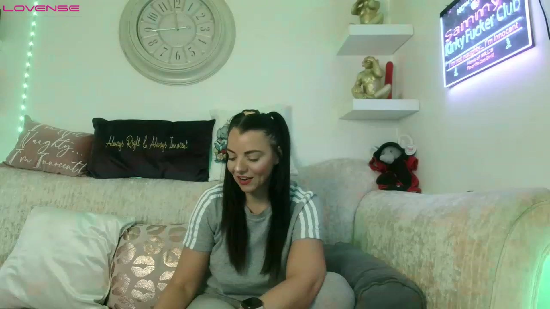 Gallery image thumbnail from innocentSamx's myfreecams stream on, 07/01/2023, 10:47 image 18 of 20