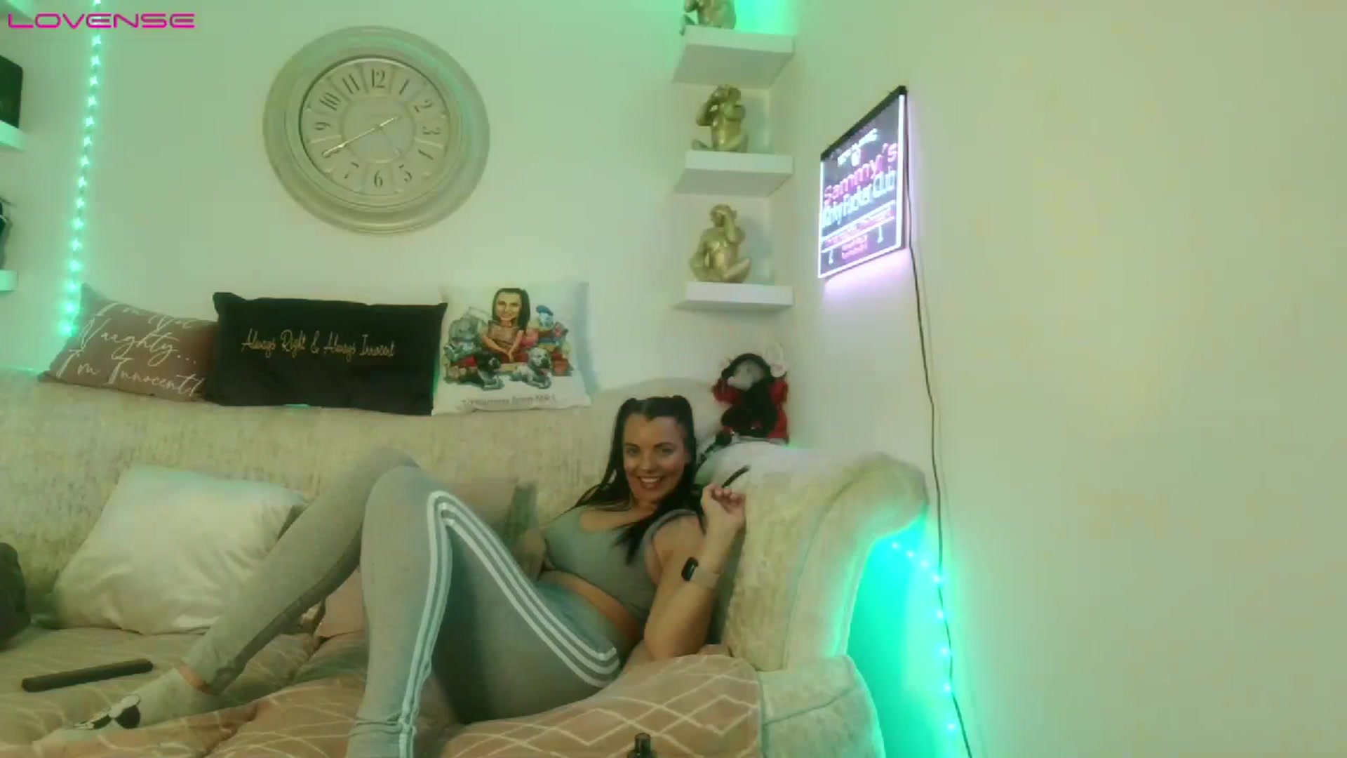 Gallery image thumbnail from innocentSamx's myfreecams stream on, 07/01/2023, 16:04 image 9 of 20