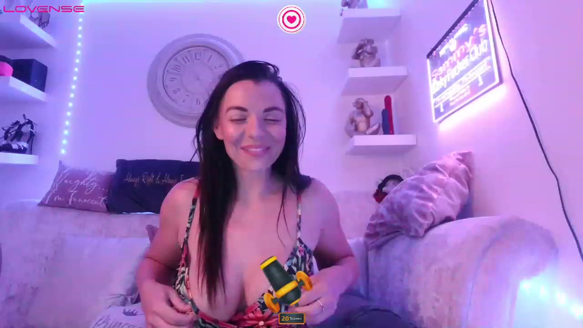 Gallery image thumbnail from innocentSamx's myfreecams stream on, 07/04/2023, 14:52 image 11 of 20