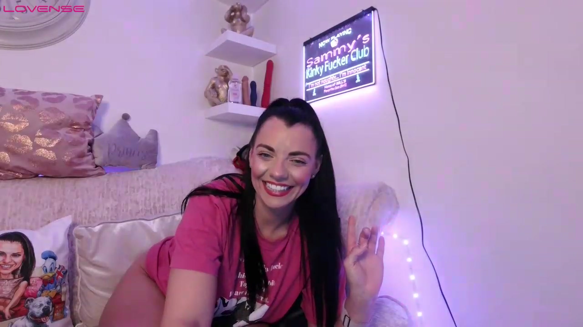 Gallery image thumbnail from innocentSamx's myfreecams stream on, 07/12/2023, 19:44 image 14 of 20
