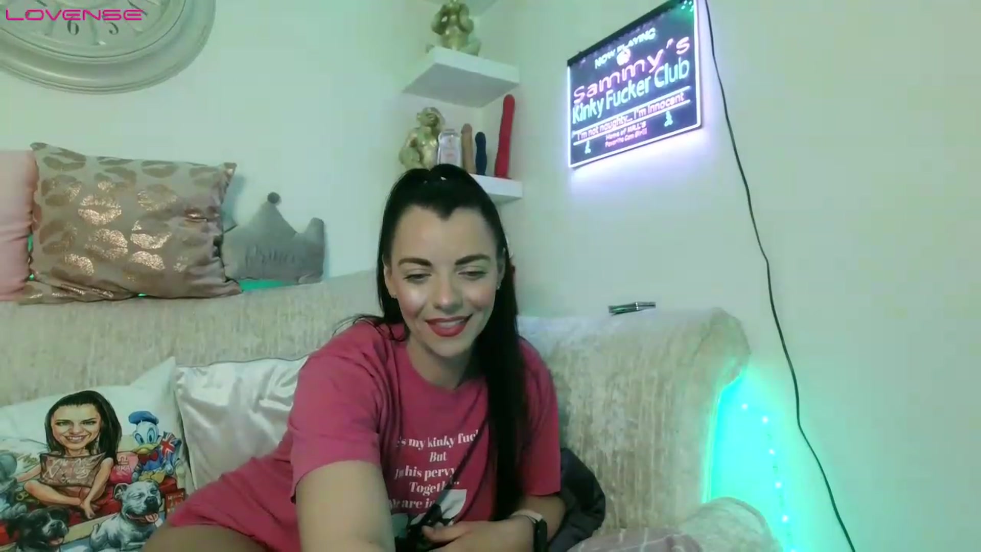 Gallery image thumbnail from innocentSamx's myfreecams stream on, 07/12/2023, 19:44 image 8 of 20