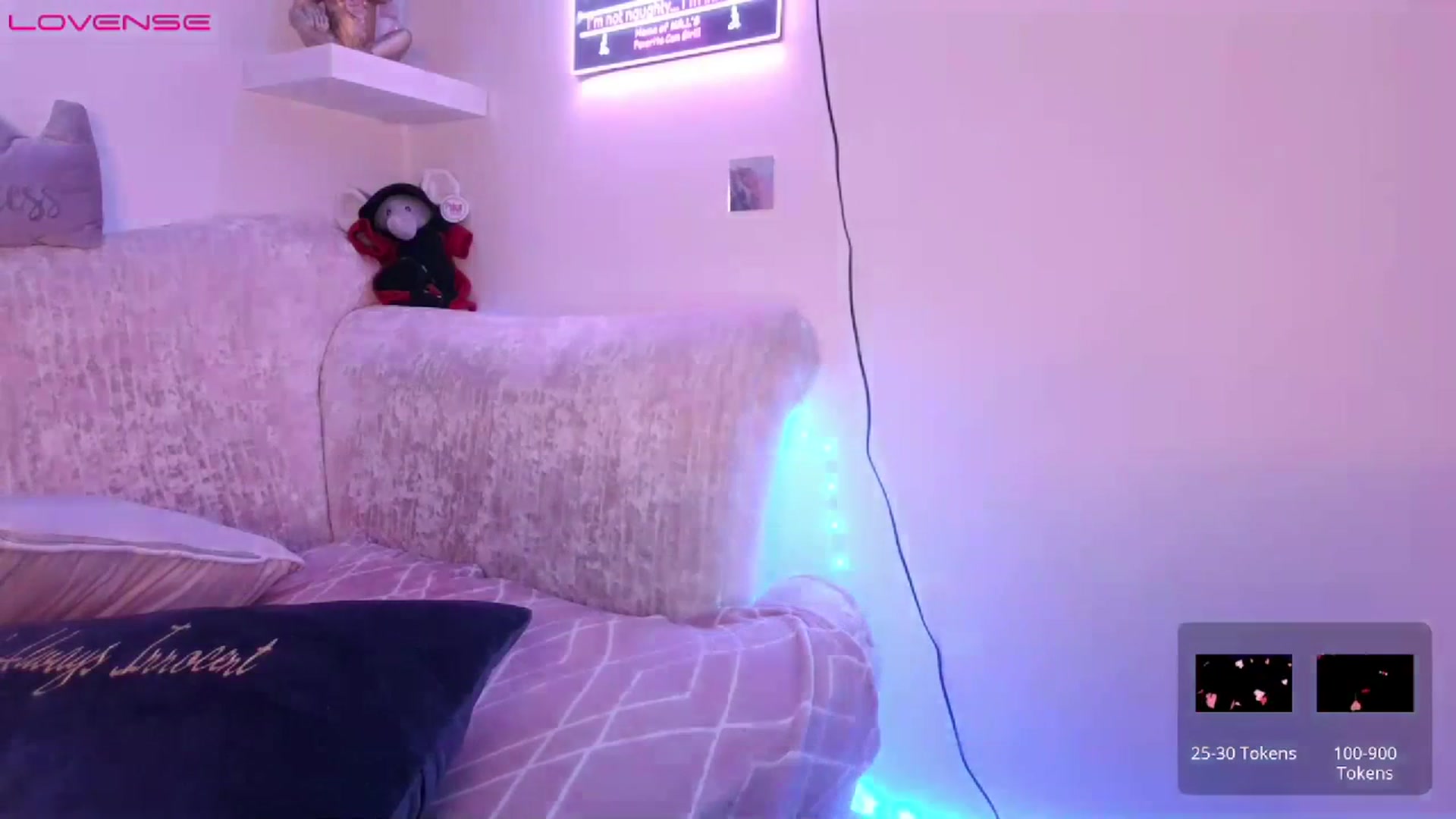 Gallery image thumbnail from innocentSamx's myfreecams stream on, 07/18/2023, 20:27 image 13 of 20