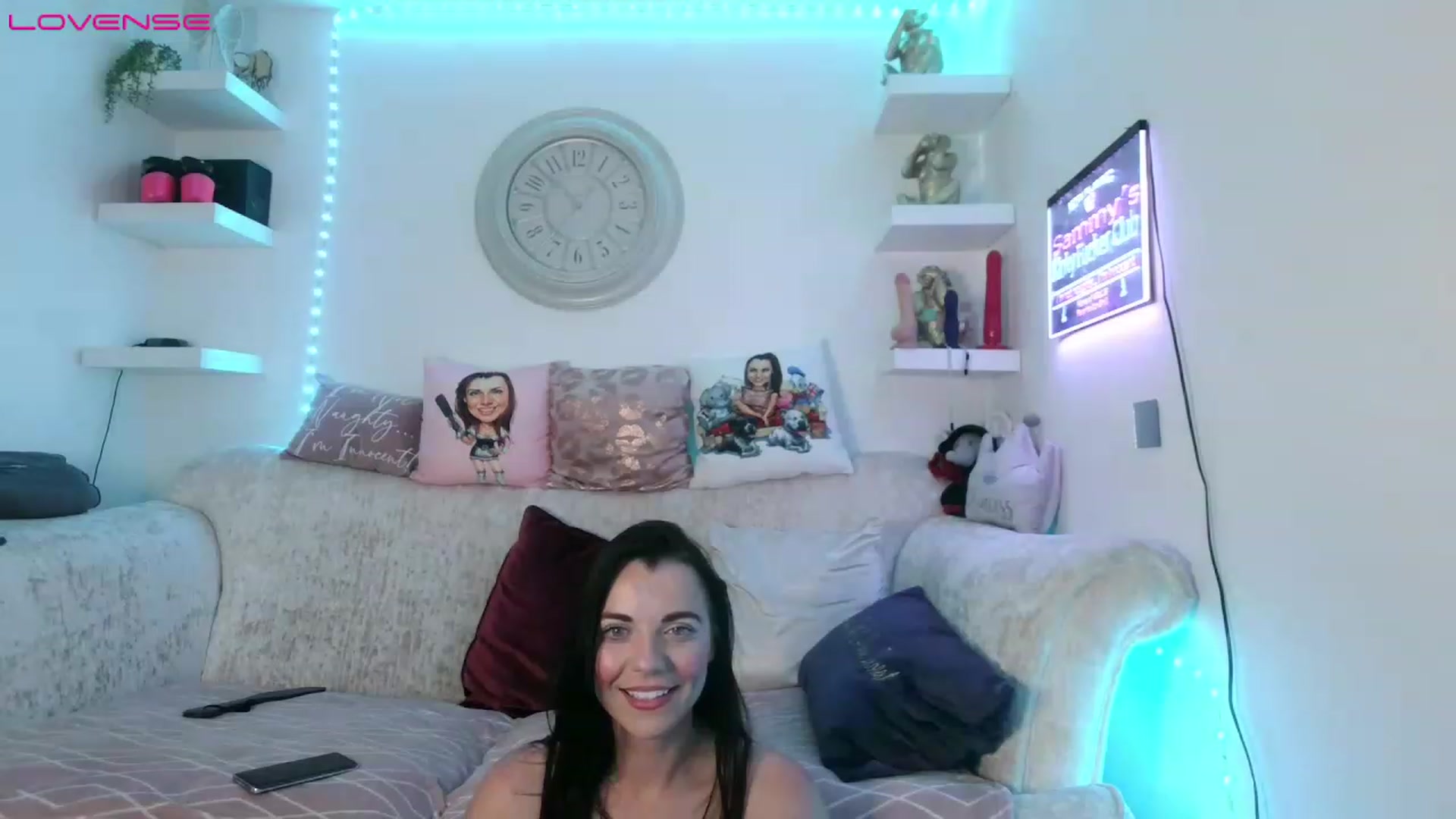 Gallery image thumbnail from innocentSamx's myfreecams stream on, 07/19/2023, 21:59 image 10 of 20