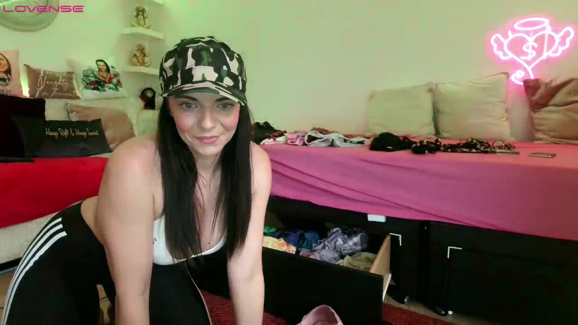 Gallery image thumbnail from innocentSamx's myfreecams stream on, 07/26/2023, 14:01 image 16 of 20