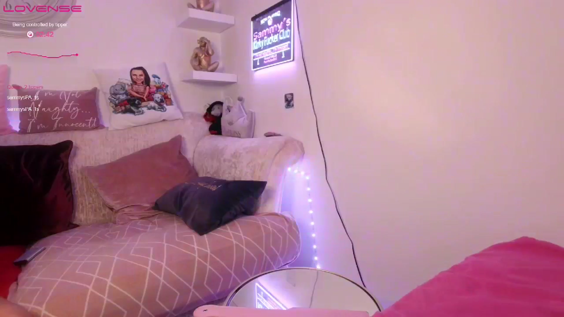 Gallery image thumbnail from innocentSamx's myfreecams stream on, 08/06/2023, 12:57 image 10 of 20